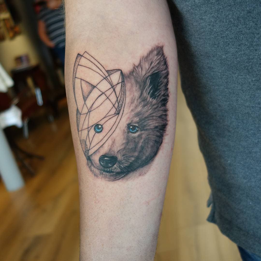 Custom piece of my client's #puppy 🐕 love to do tats like these! #nofilter
#dogtattoo #realistic #geomatric #dotwork #cuteshit #rx100m2 #nijverdaltattoo #emillionirons #fresh #tattooshopnijverdal #blackwork #blacktattoo #tattoo #tatoeage #love #coilporn #art #instacool #picoftheday #photooftheday #blackart #nijverdal #wierden #hilversum #custom #style #instaink #graphic