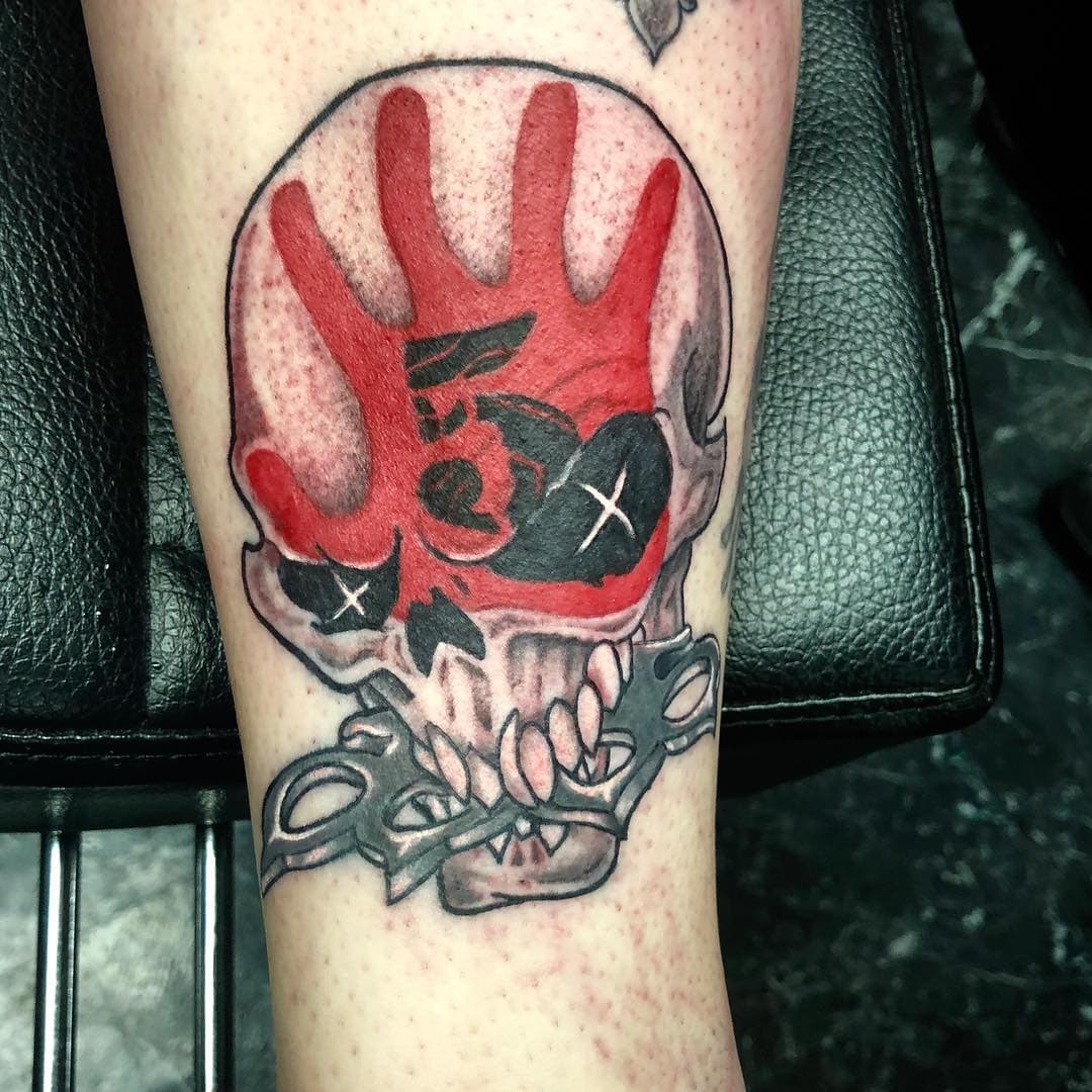 Got to Tattoo a logo from the best band in existence!!! #fivefingerdeathpunchtattoo #worldfamousink #fkirons #cheyenneprofessionaltattooequipment #ffdp #tatsoul #inkeeze #neotraditional #fivefingerdeathpunch #eternalink #saniderm