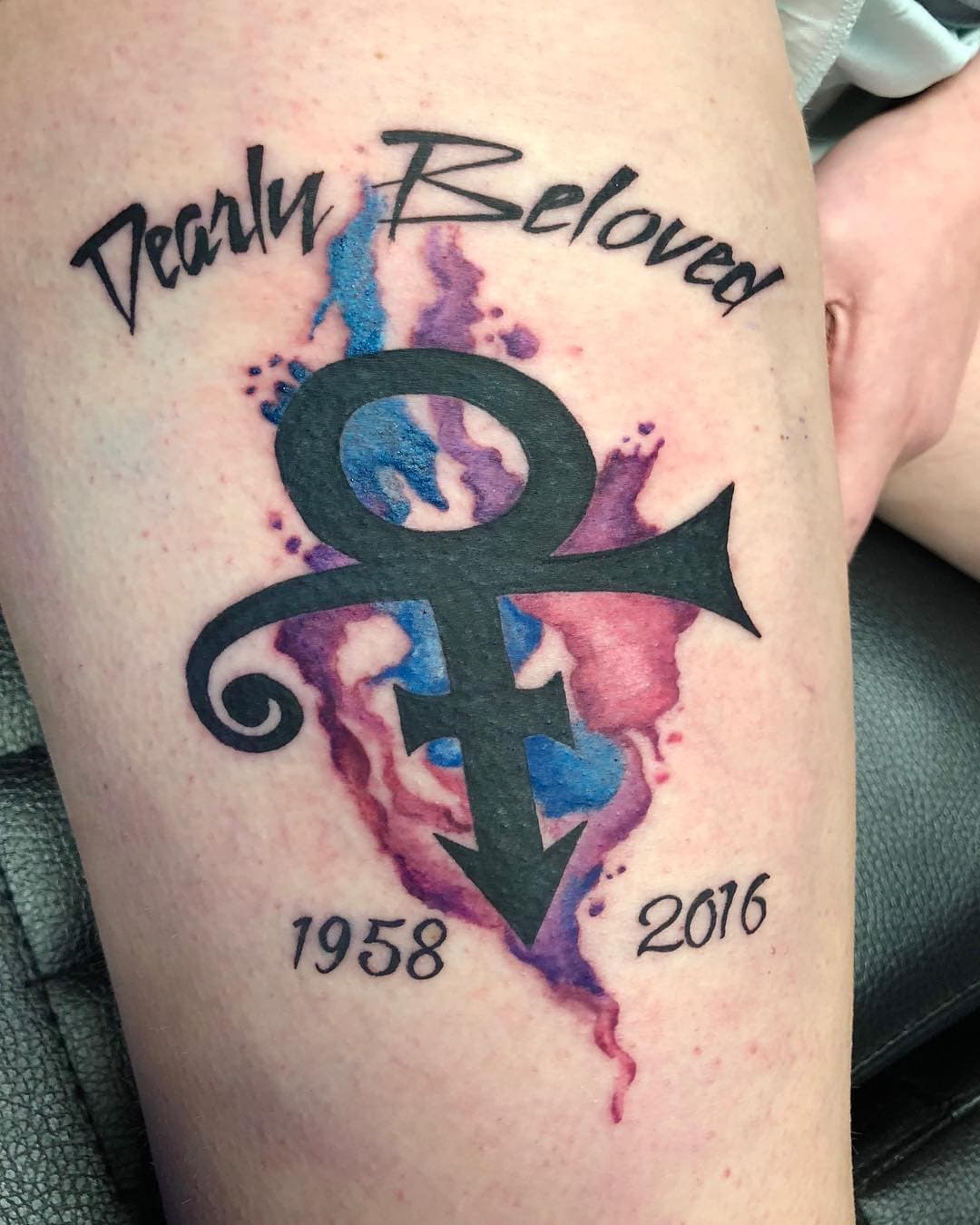 Got to pay tribute to a legend a lil while back . @prince #princetattoo #prince #fkirons #eternalink #cheyenneprofessionaltattooequipment #worldfamousink #quickcaps #inkeeze #tatsoul #tributetattoo #memorialtattoo #colortattoo #tattooart #tattooartist