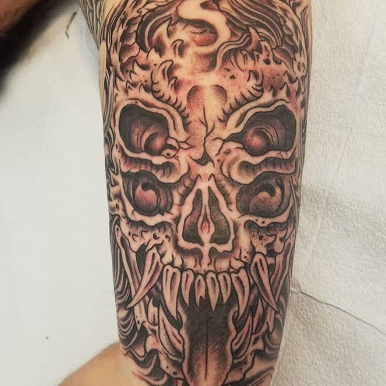 Tattoo by the talented @jpmorintx 💀 
Photo by @jpmorintx ‘s everlasting @Android 📞☎️🕹📟💾
.
.
.
.
.
#tattooideas #skull #tattoos #skulltattoo #sleevetattoo #blackandwhite #blackwork #dallas #texas #art #artistsoninstagram