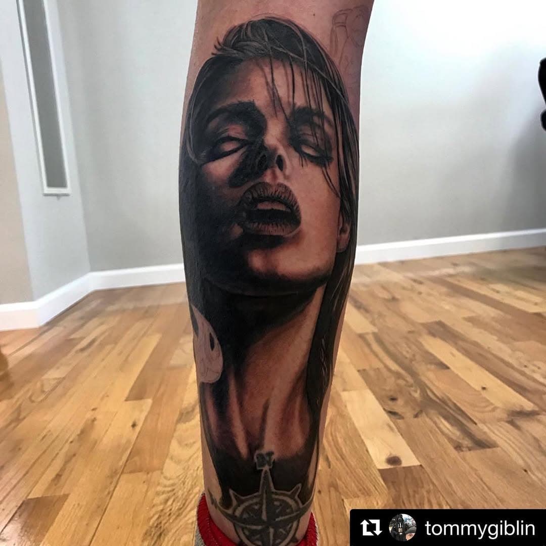 #Repost @tommygiblin with @get_repost
・・・
Making good progress on this goth chick calf piece yesterday. Can’t wait to finish this one. .
.
.
#cypherink #cypherinktattoos #tommygiblin #blackandgreyrealism #goth #gothchicks #tattoosofinstagram #tattoooftheweek #tattoooftheday #blackandgreytattoo #inkfusion #inkfusionempire #skinandinkmag #skinandinkmagazine