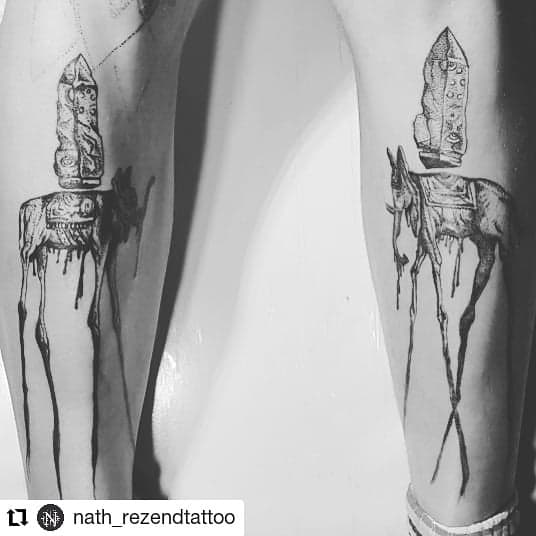 Tattoo feita pela @nath_rezendtattoo

Gostou? Chama na DM e agende seu horário!

#Repost @nath_rezendtattoo
• • • • • •
Tattoo inspirada na obra - 
The Elephants (Spanish: Los Elefantes) is a 1948 painting by the Spanish surrealist artist Salvador Dalí.

#blackwork#dotwork#tattooblackwork#tattoobr