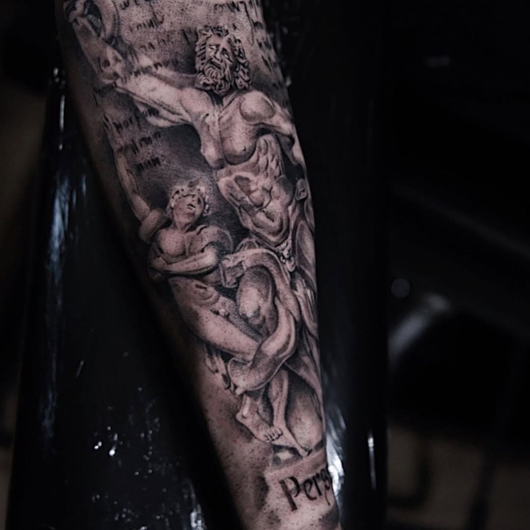 Laocoon and his sons 🐍
Swipe to the end for video ✌️
.
.
@anbu.ink #greekmythology #greek *powered by @mithramfg @fytsupplies @cheyenne_tattooequipment