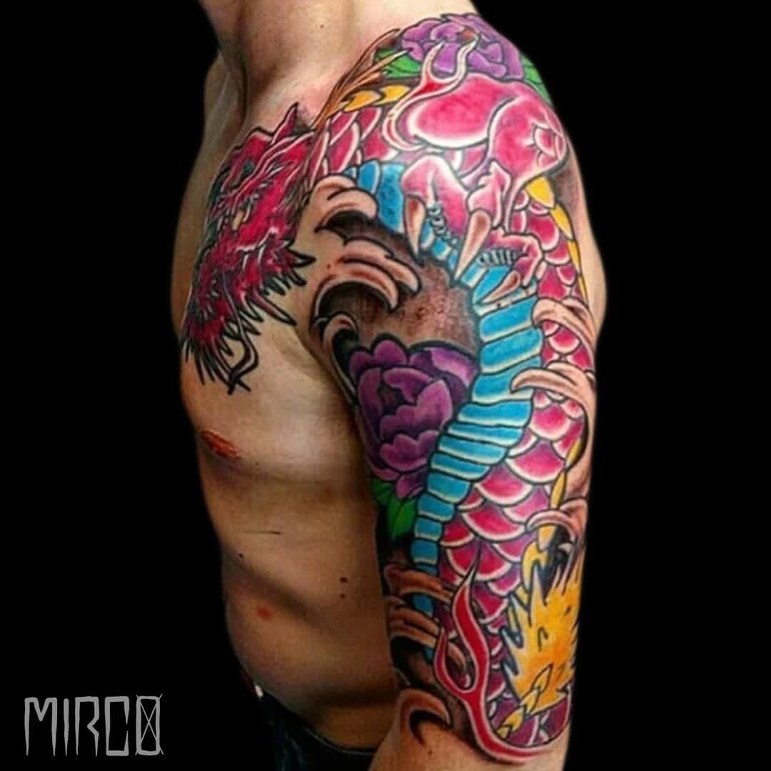 Braccio giapponese realizzato dal nostro boss @pitbulltattoo ⠀
.⠀
.⠀ #tattoo #tattooideas #tattooartist #tattoosleeve #tattoomodel #tattoostyle #tattoo2me #tattoolife #tattooart #tattoocollector #tattoosketch #tattoostudio #tattoooftheday #tattoosnob  #japantattoos #japantattooart #japantattoosnob #japantattoodesign  #colortattoos #colortattoosleeve  #fullarmtattooed #fullarmtattooo  #sleevetattoos #sleevetattooinprogress #sleevetattooproject