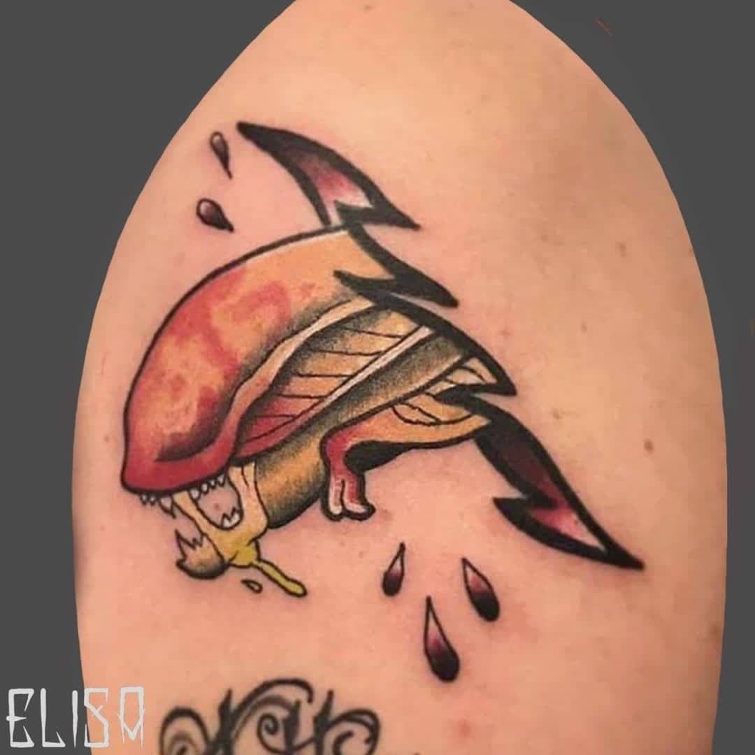 Direttamente da Alien👽 realizzato dalla nostra resident artist @elinktattoo ⠀
.⠀
.⠀
#tattoo #tattoos #alien #alientattoo #xenomorphtattoo  #colortattoo #inkcolor #colorinktattoo #cartoontattoo #traditionaltattoo #art #artist #artoftheday #amazingart #amazingink #tatuatoriitaliani #tattoomilano #pitbulltattoostudio #tatuaggimilano #ink #inkedgirls #bestink #italiantattooartist #tattoolovers