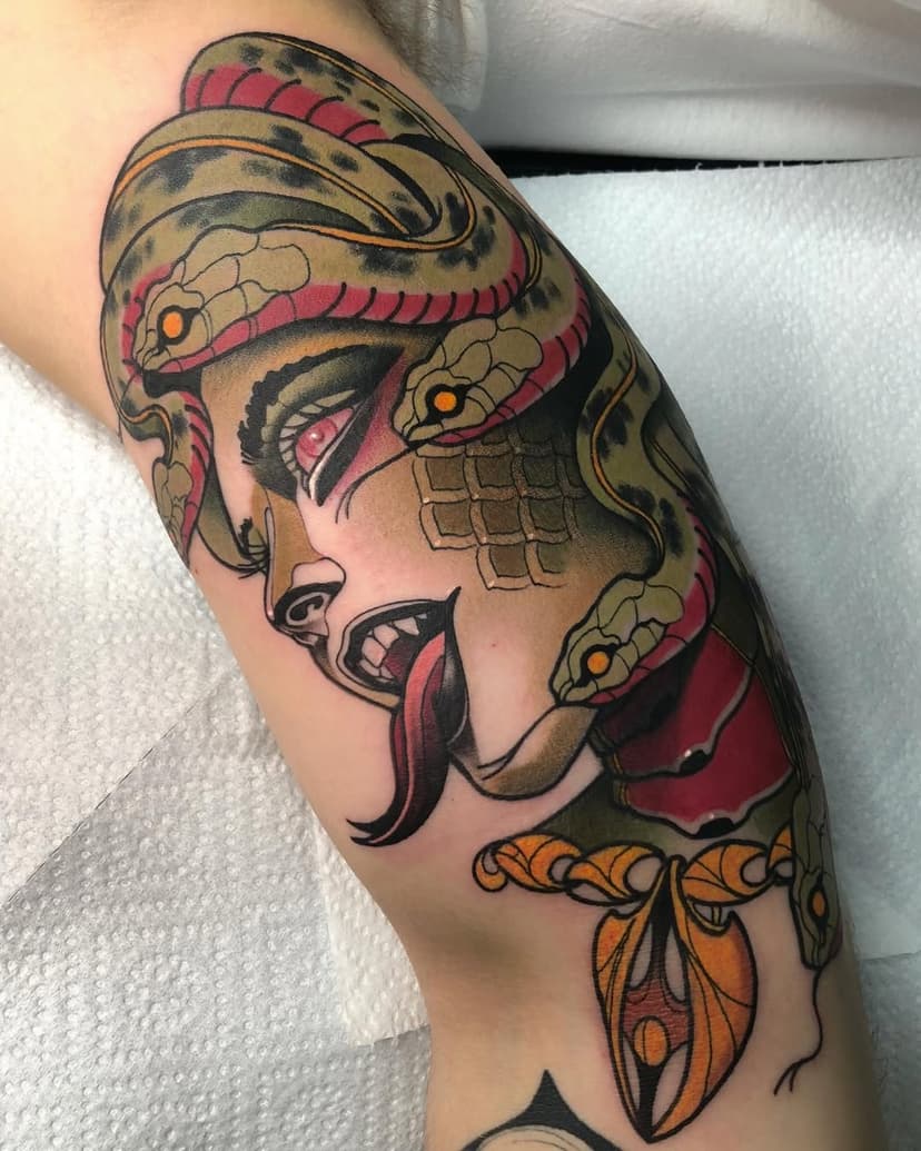 Medusa 🐍 para 
@d_cabero 
Done at @xuamatattoo 
With @sunskintattoo @wildcatbarcelona 
#thebesttattooartists #neotrad #neotradeu #bcnttt #neotraditionaltattoos #neotraditional #neotraditionaltattooers