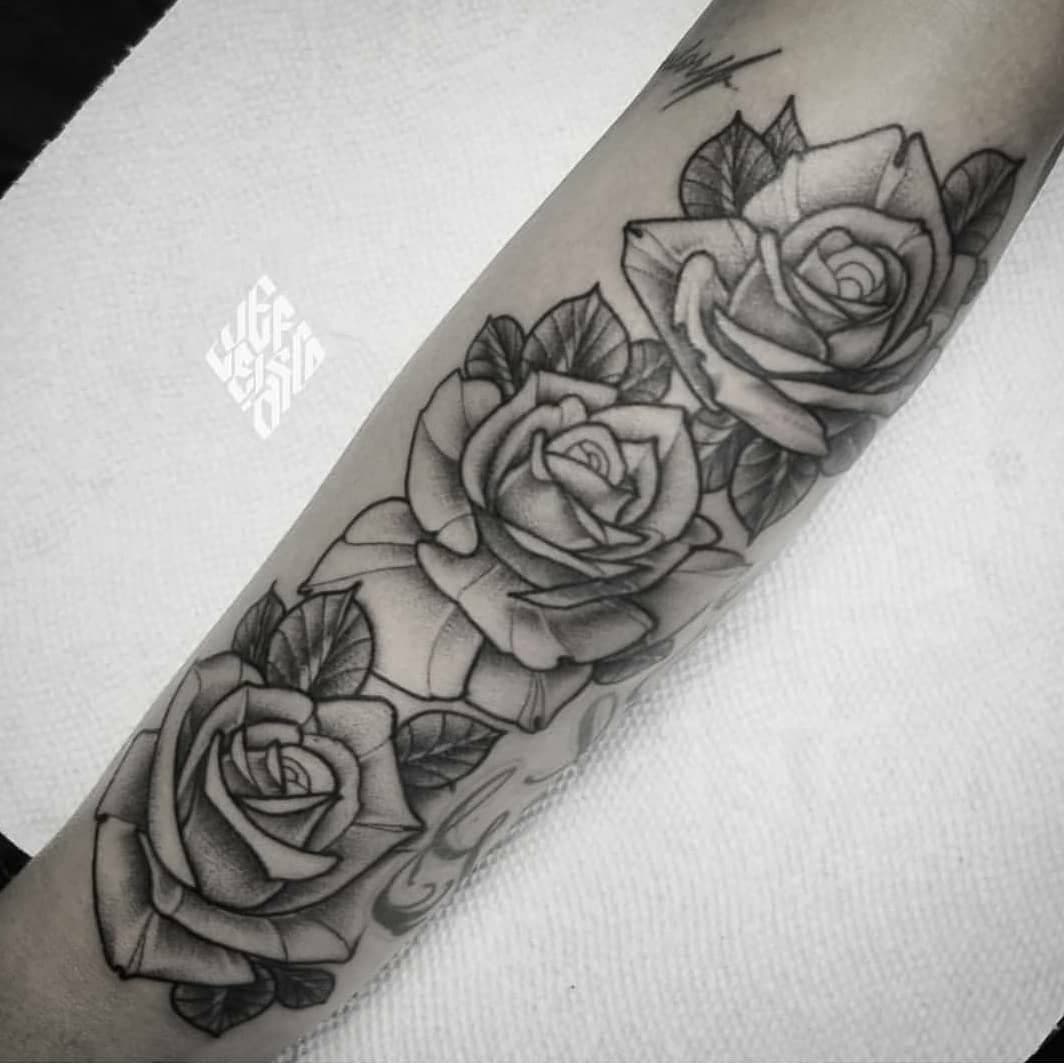 Done by upcoming guest artist @jefvelascoart Jef will be back with us May 1-2! Space is limited! For booking: heyimjef@gmail.com
-
-
#jefvelasco #bloodlinesgallery #tattoo #tattoos #tattooed #tattooedguys #tattooedgirls #guestartist #guestspot #blackwork #ink #inked #Pittsburgh  #pittsburghtattooshop #pittsburghevents #pittsburghtattooartist #412