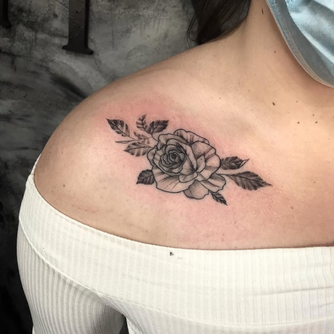 ⊛ agradeço ⊛

.

Muito obrigado por mais esta @jay_naumiuk e até as próximas ☺️

.

#rosatattoo #rosa #flortattoo #flowerstattoo #blackworktattoo #tattoofeminina #tattoodelicada #sjptattoo #tracosfinos #saojosedospinhais #cwbtattoo #curitibatattoo #studio30tattoo