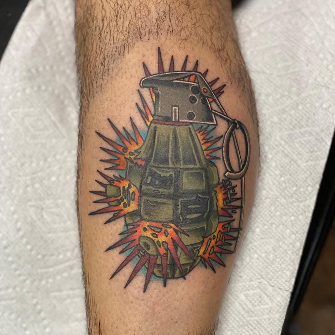 Cover up by Max @babyhandstattoo here @american_irons 
.
.
.
.
.
#tattoo #tattooartist #tattoos #colortattoo #lakelandtattooshop  #tattooshop #lakeland #lakelandflorida #lakelandtattoos #lakelandtattooartist #kingpintattoosupply #thesolidink #solidink