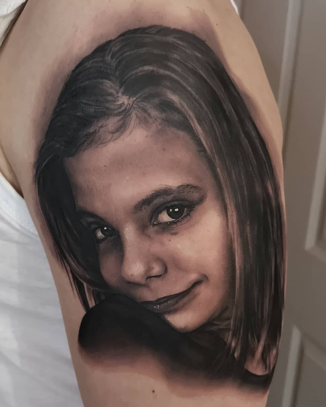 Repost @krisztian_blaho_tattoo 
...
Daughter portrait.
.
.
.
.
.
.
.
.
.
.
.

#art #artist #tattoo #tattoos
#tattooart #tattooartist #ink #inked
#tattooed #realism #realistictattoo 
#dresden #artofArrowsdresden 
#artofArrowstattoostudio #tätowierer 
#tätowierung #tattooing #tattoodo 
#tattoosofinstagram #tattoolove 
#tattooinspiration #artwork 
#tattoodesign #tattooer
#tattoolife
 #portraittattoo #daughtertattoo #familytattoo #portrait