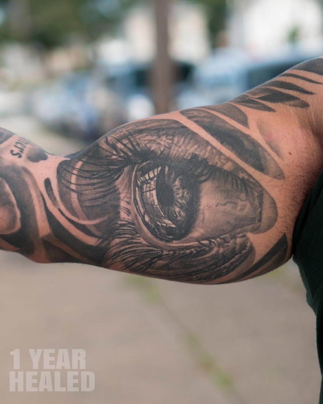 One year healed on Nick! 
Excited to show you all the new work we added when I snapped this pic. I’ll post it soon 🤟🏻 
-
-
-
-
#blackandgrey #innerbiceptattoo #eye #eyetattoo #eyeball #njtattooartist #nytattoo #njtattoo #realistictattoo #realisticart #realism #dopetattoos #healed #skinarthealed #skinartmag @healedtattoowork @skinart_mag @skinart_healed