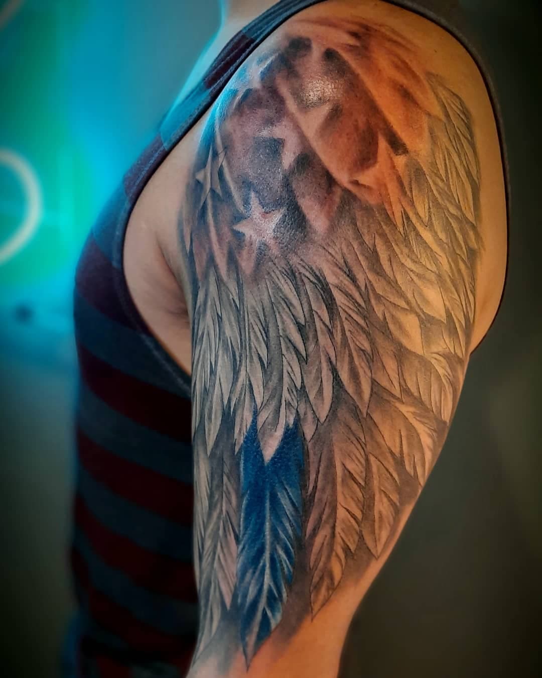 #feathertattoo #eaglefeather #thinbluelinetattoo #thinbluetattoo #lawenforcementtattoo #americanflagtattoos #glennbrokersclassacttattoo #classacttattoostudiony