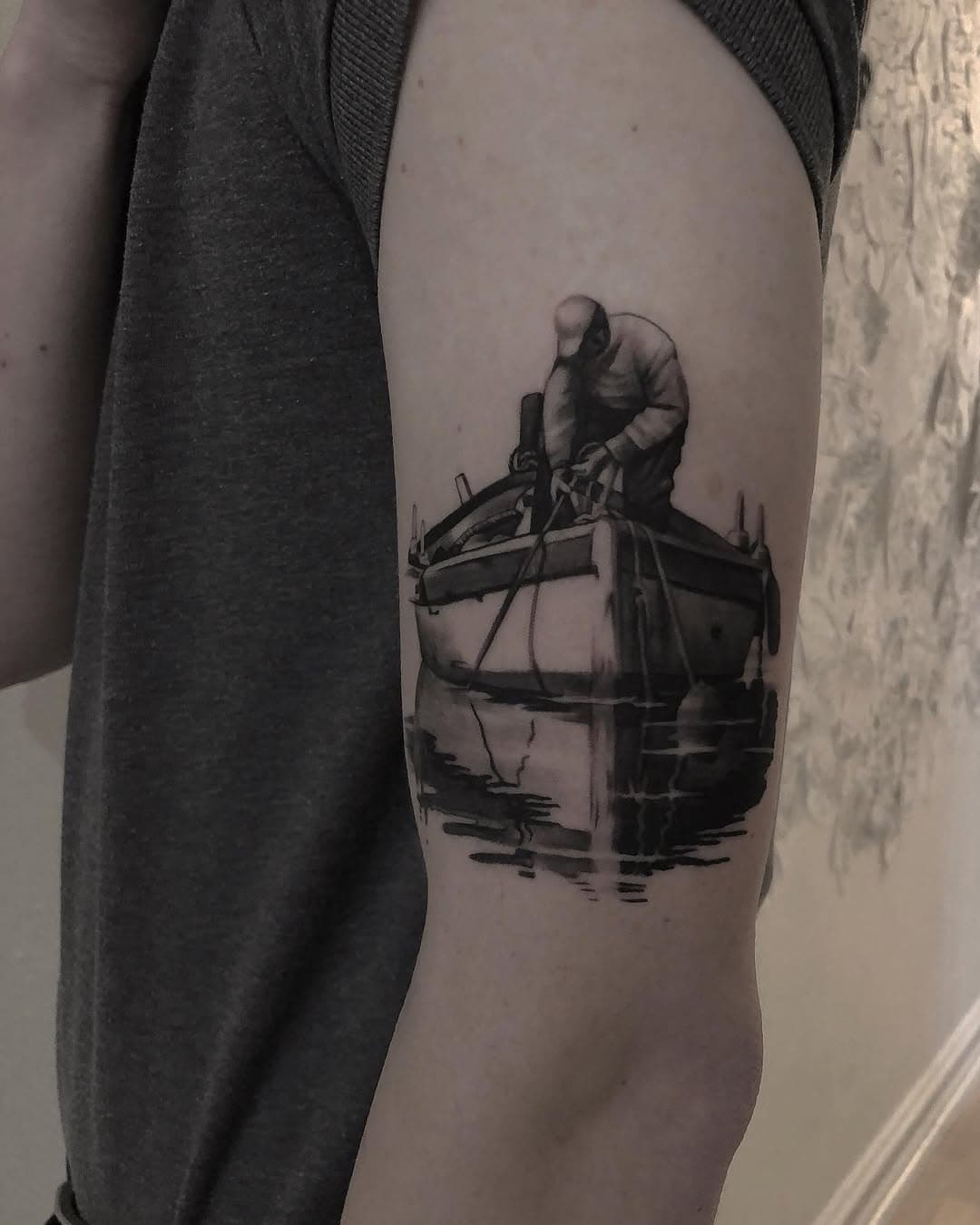 🛶 @venlig_hilsen @smellslikeink.dk #venlighilsen #venlighilsendintatovør #dintatovør #tattoo #art #realistic #blackandgrey #bng #bngtattoos #tattooartist #inkfreakz #ink #tattooart #inkedmag #skinartmag #inkstagram #tattooartistmagazine #bngsociety #aarhus #hustlebutter #kwadron #tattoodo #blackandgreytattoos