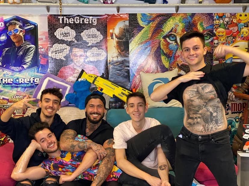 Lo que el directo no vio!
Dio tiempo a un tattoo más;
Espero que os guste.
Con ellos todo es una puta locura!🤯🥸🤪🥳

@grefg_official @ampeterby7_  @vicenss_  @imagus51 

#escuadronsalchichon