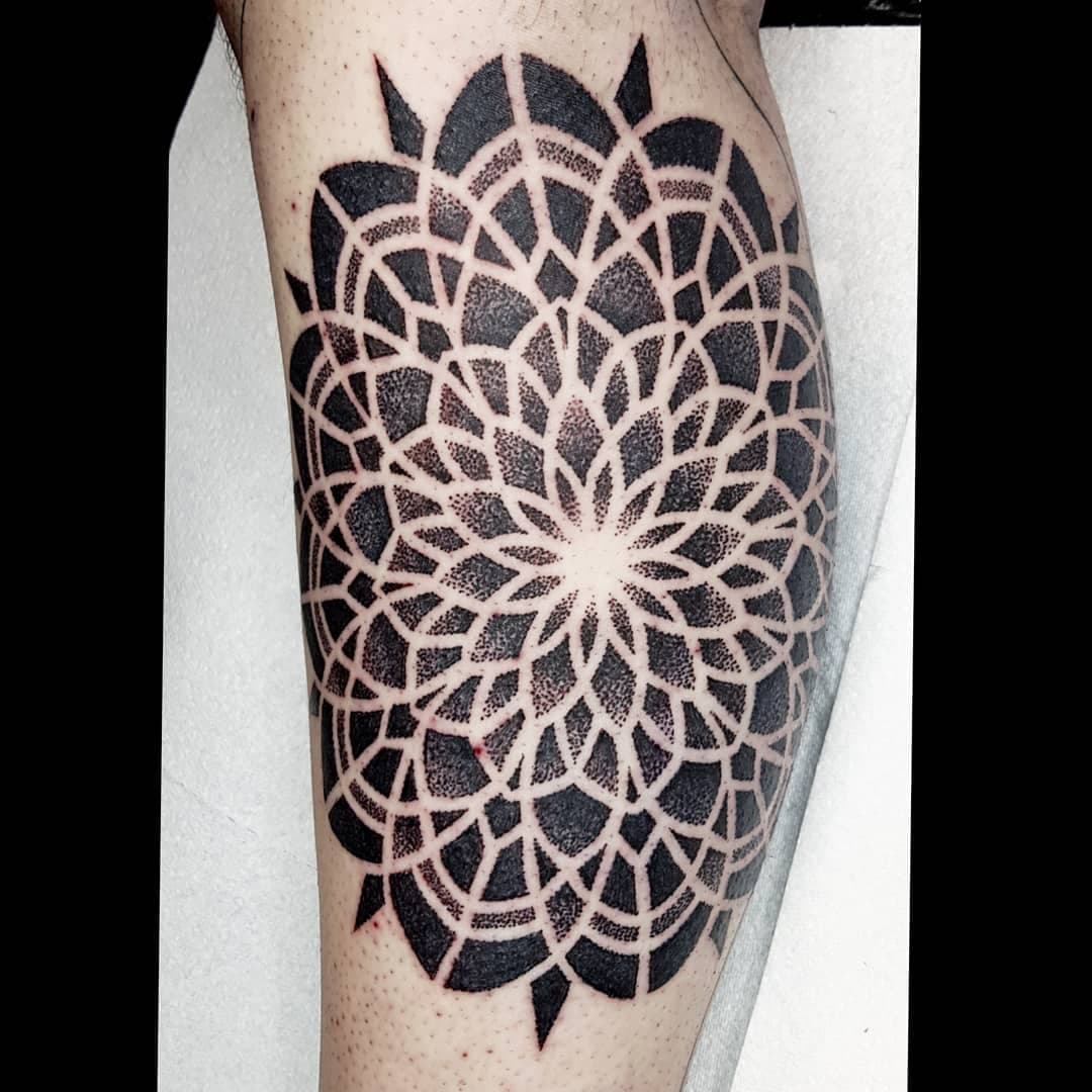 Hope everyone is feeling festive! Heres one from recently.. now taking bookings for February/March message me on my personal fb for appointments .. Thankyou 
#dotworktattoo #dotworkers #geometricart #geometrychaos #geometrictattoos #dotwork #blackwork #tattoodaily #tattooworkers #tattoosnob #uktta2020 #uktattoo #eastyorkshire #beverley #michaelaarontattoo #blackspiralcollective