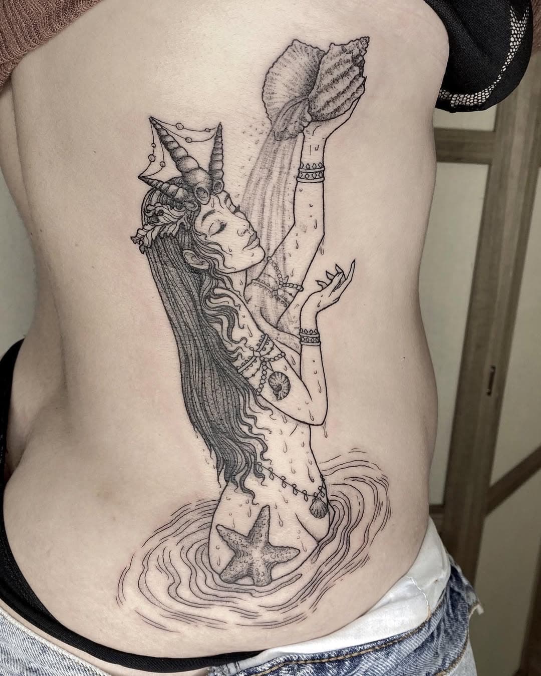 • • • ᔕᗩᑢᖇEᗪ ᖇOOTᔕ • • • 
@sacredroots.atelier • bb.tattoo.bb@gmail.com

Mil gracias @esthergomezre ! ♥
⠀⠀⠀⠀⠀⠀⠀⠀⠀⠀⠀⠀ ⠀⠀⠀⠀⠀⠀⠀⠀⠀⠀⠀⠀ ⠀⠀⠀⠀⠀⠀⠀⠀⠀⠀⠀⠀ ⠀⠀⠀⠀⠀⠀⠀⠀⠀⠀⠀⠀ ⠀⠀⠀⠀⠀⠀⠀⠀⠀⠀⠀⠀ ⠀⠀⠀⠀⠀⠀⠀⠀⠀⠀⠀⠀ ⠀⠀⠀⠀⠀⠀⠀⠀⠀⠀⠀⠀ ⠀⠀⠀⠀⠀⠀⠀⠀⠀⠀⠀⠀
#goddesstattoo #naturetattoo #pachamamatattoo #watergoddesstattoo #seatattoo #mothernaturetattoo #magictattoo #finelinetattoo #chamanictattoo #oceanictattoo #womantattoo  #sacredgeometrytattoo #womanpowertattoo #sacredtattoo #visionarytattoo #femenineenergytattoo #rebecalopeztattoo #ecotattoos #terrassatattoo #tattooterrassa #barcelonatattoo #tattoobarcelona #ecotattooing #bcntattoo #ecologictattoo #plasticfreetattooing #vegantattoo #sacredrootstattoo #rebecalopeztattoo