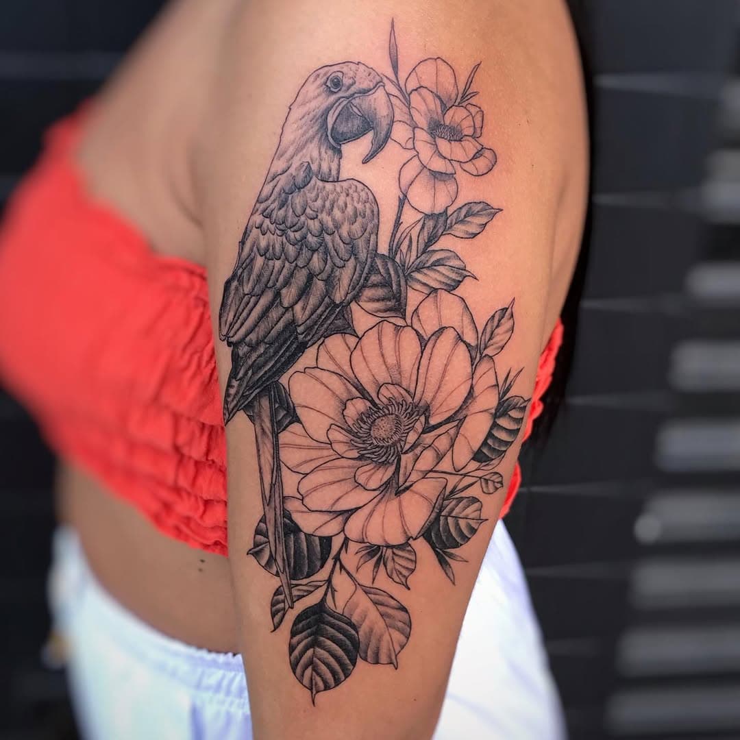 Mais uma sessão do fechamento floral.
Done with @dynamiccolor @astonmachine 
#souaston 
.
.
.
.
.
.
.
.
.
.
.
.
#tattoo #finelinetattoo #floral #tatuagem #tatuagemfeminina #tatuajes #art #arte #artesanato #brazil #birds #arara