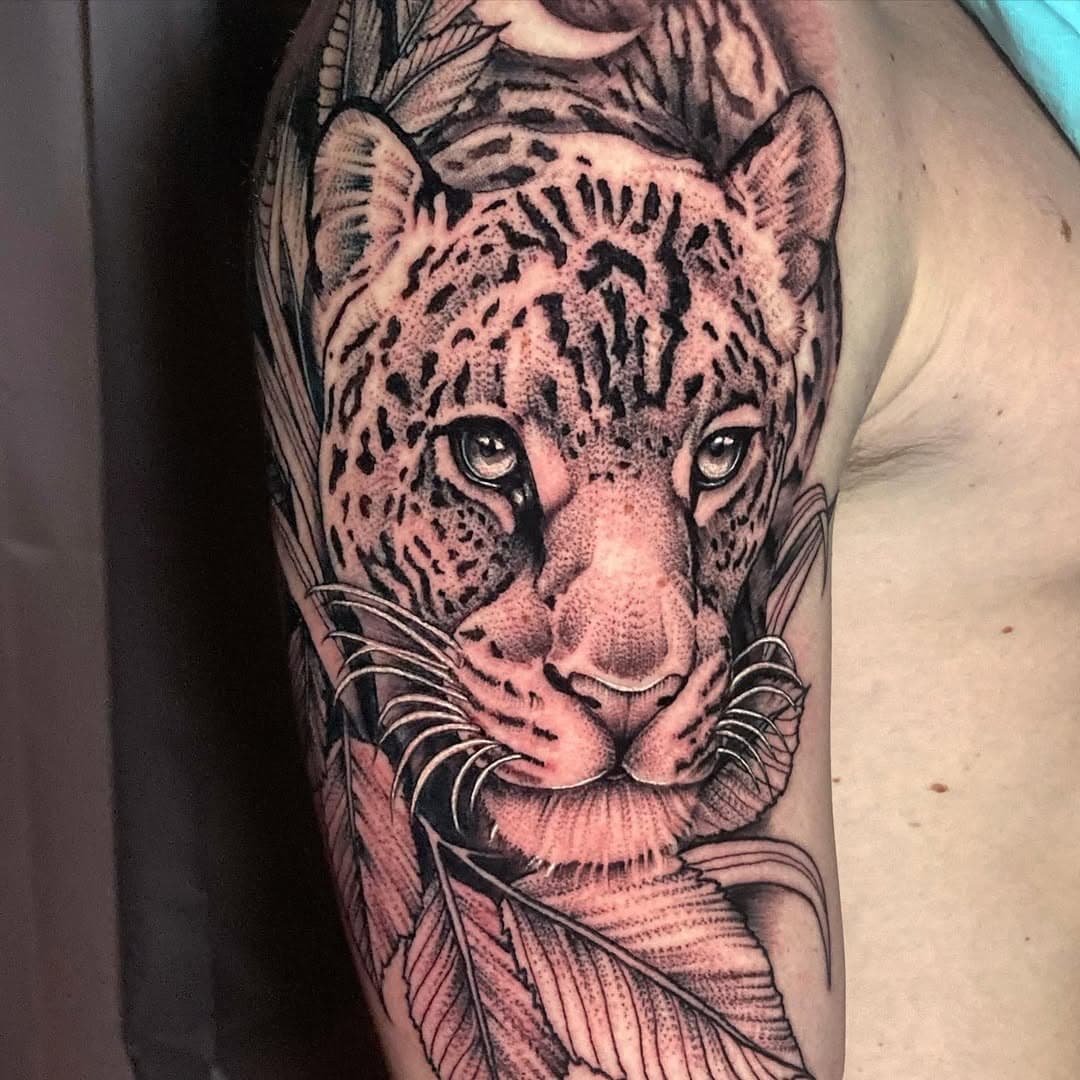 What do you call a cougar who’s hard of hearing?
A deaf leopard.😁#bloodmoontattoosyndicate #tattoosbyham #cat #cattattoo