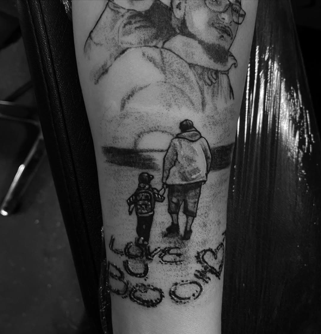 Finished up this memorial piece today

#tattoo #tattooartist #cttattooartist #cttsttoo #blackandgreytattoo