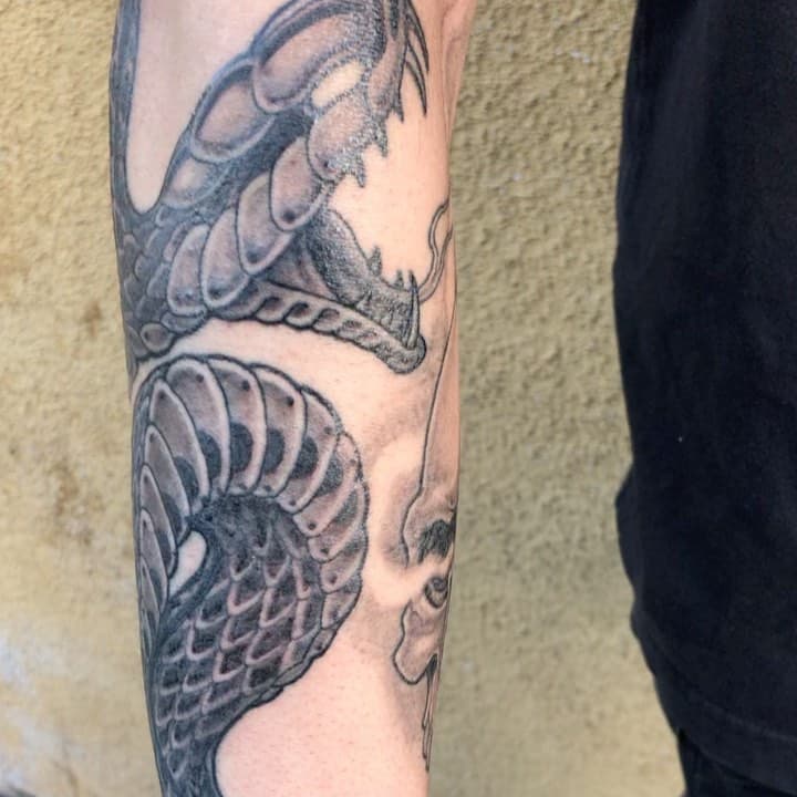 #snake #tattoo from the other night…I apologize for the terrible pictures, I I’m not a photographer, I do tattoos, but I’ll get a healed picture and post it when he comes back for more. 

Follow: 👇🏼👇🏼👇🏼@loufigueroatattoos 

#blackandgrey #snake #tattoo #blackandgreytattoos #snaketattoo #handdrawn #tattoodesign #custom #tatuajes #tatuajesparahombres #ebi #pomona #california #flyingdaggerstattooparlor #loufigueroatattoos #louiefigueroatattoos #2021