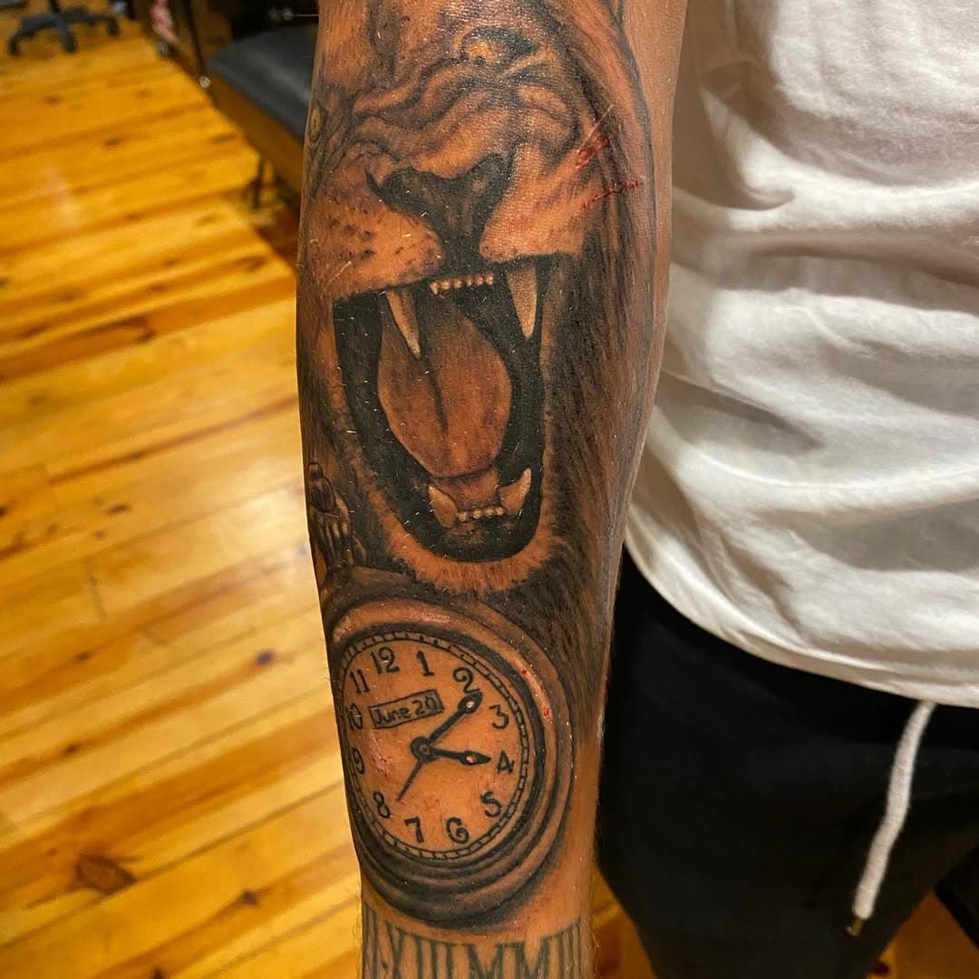 #blackandgreytattoo #blackandgreytattoos #realismtattoo #realismtattoos #realistictattoo #realistictattoos #liontattoo #liontattoos