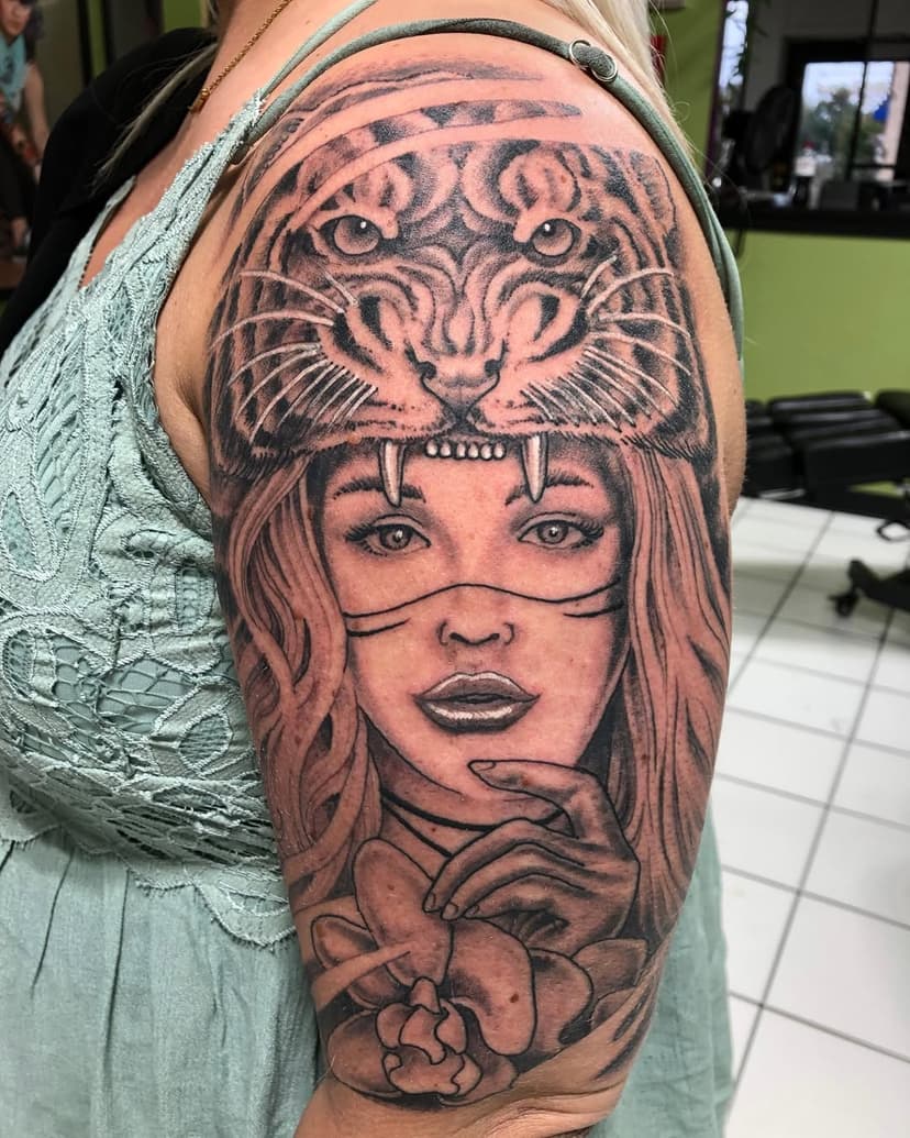 Tiger lady done by Brady B today! Thank you! @artrageousink @artrageousbuckman @bbuckmanrggb #artrageousink #blackandgreytattoo #tigertattoo #tigerlady #tigerladytattoo