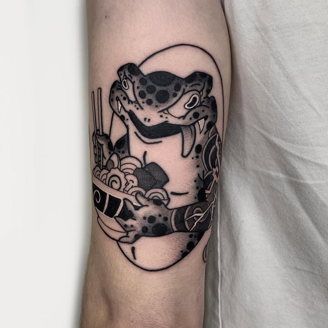 Ramen loving Frog 🍜 love doing your ideas, gracias Pau 🙏🏻 done at the beautiful @meatshoptattoo #barcelona Text me to get yours 📩 #ramen #ramentattoo #frog #frogtattoo #meatshoptattoo #barcelonatattoo