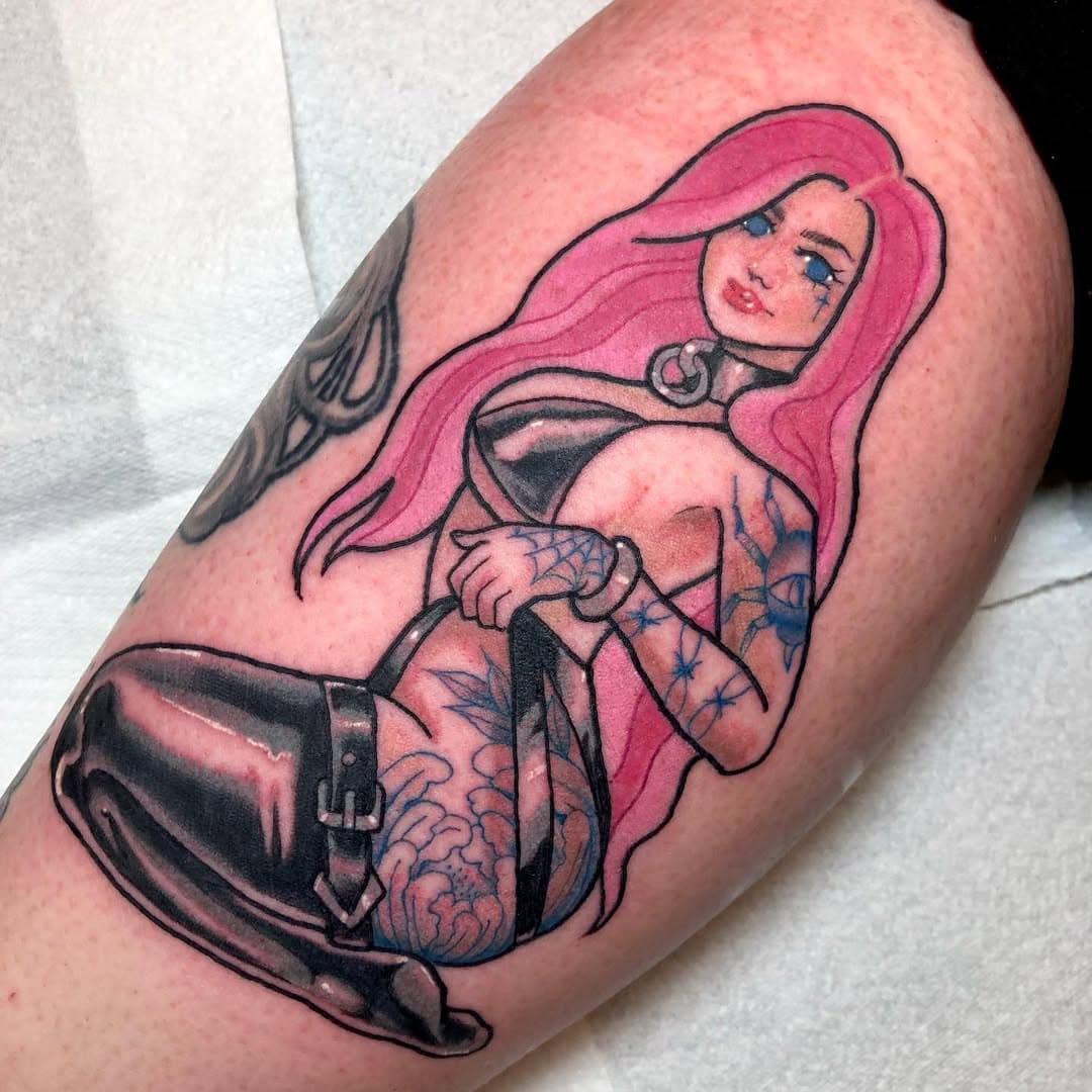 One from my flash on Molly♥️
Pin ups always welcome 
#pinuptattoo#fetishtattoo#babetattoo#ladyheadtattoo#femaletattooartist#leicestertattoo#tattooleicester