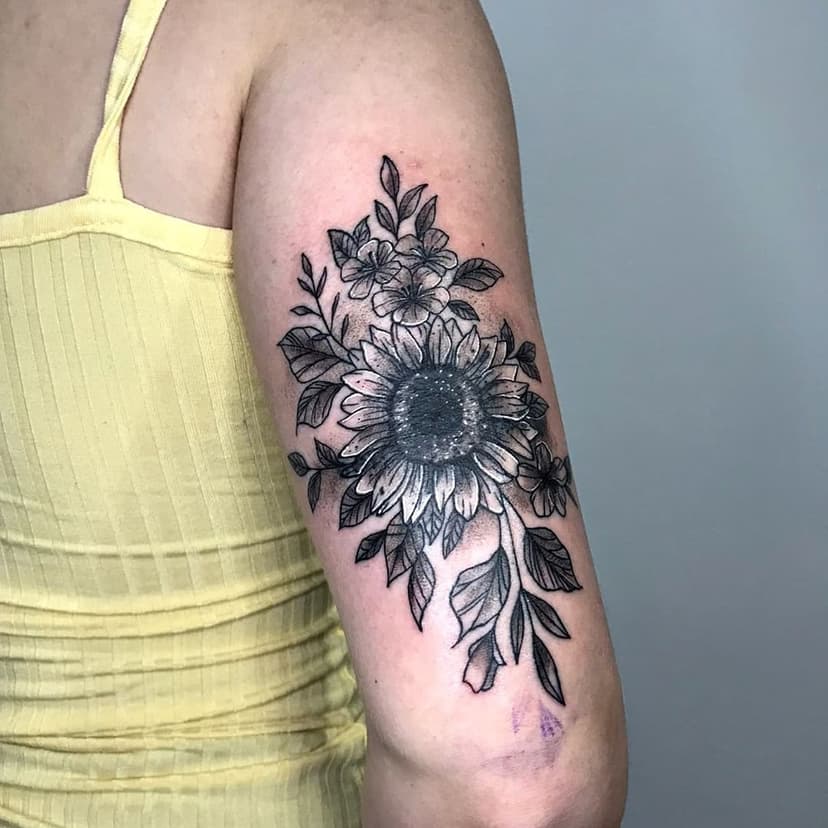 • Primeira cobertura do ano 🆕️🙌

Agendamentos 991589594 📲 

#Cobertura #coveruptattoo #coverup #coberturatattoo #tattoo #girassol #floral #floraltattoo #girassoltattoo