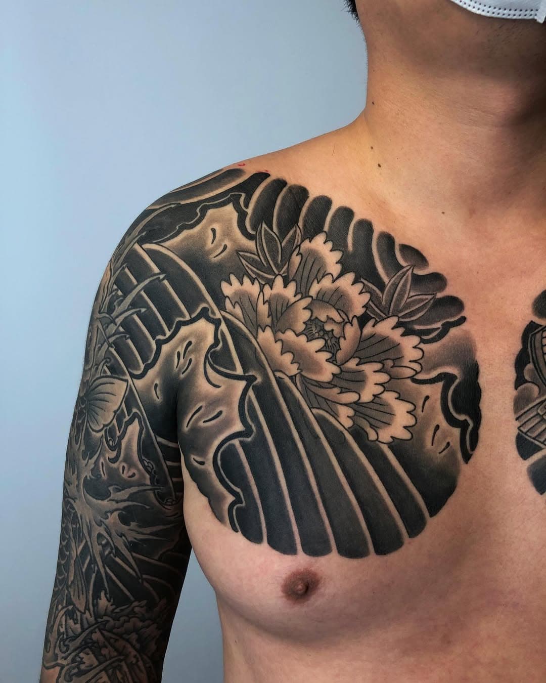 • Healed freehand chest panel •
.
Swipe for the sketch ✍️ 
.
.
.
.
.
#sketch #freehand #freehandtattoo #tattoo #tattooed #bizzosan #hamburg #hamburgtattoo #tattoolife #tattooideas #artist #drawing #horimono #irezumi #tattoooftheday @irezumicollective @japanese.bodysuits