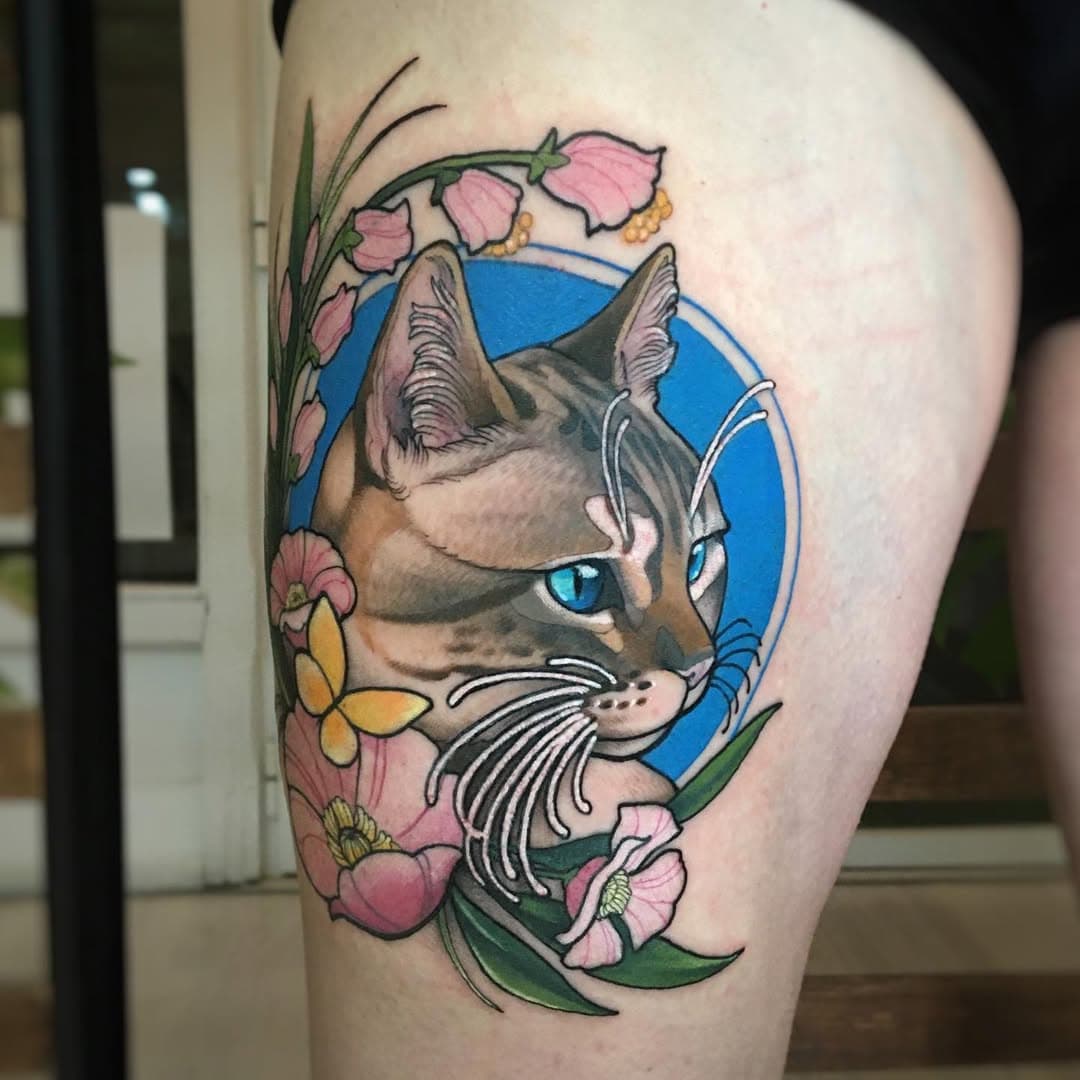 Gracias, Ana, me encantó conocerte y te agradezco enormemente tu confianza en mí para este tatuaje tan importante.
Morti para siempre, eterna en tu corazón y ahora en tu piel 💚🐈🌿

Tengo mucha suerte de trabajar en lo que me gusta y tener a gente maravillosa por clientes. 

Hecho en mi adorada @lazarzamoratatuajes 🌿

#cattattoo
#catportrait
#catlover
#vegantattoo
#cats 
#cat
#catsofig
#neotraditionaltattoo 
#neotradi
#neotrad