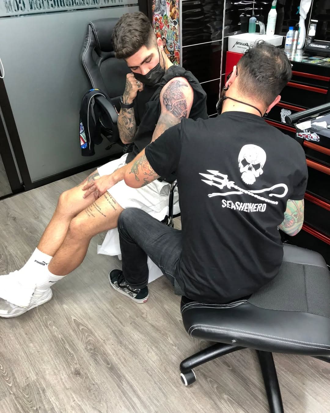 Tattoo artist Keko Hernandez @tattoo_crueladdiction , supporting Sea Shepherd in Benalmandena, Spain

Want to support Sea Shepherd from your own studio? Check out www.seashepherd.tattoo for more information

#seashepherdtattoo #seashepherd #inkfortheocean