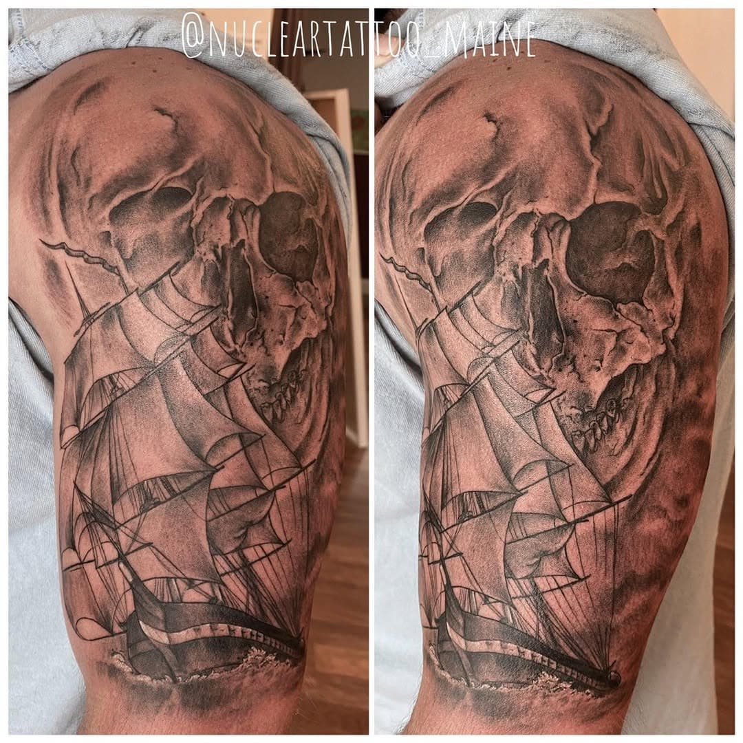 Here’s the start of a fun nautical sleeve…the USS Constitution- Old Ironsides.

I am still plugging away at booking emails. Thank you all for being so patient with me! 🖤

#ussconstitution #oldironsides #skull #blackandgreytattoo  #nautical #tattoosleeve #sea