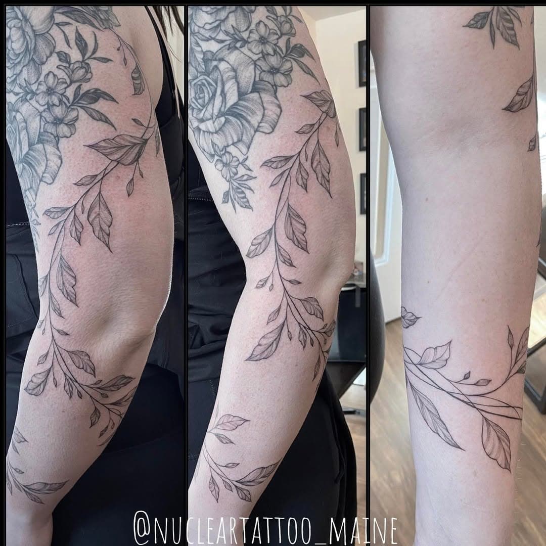 Love these beautiful leafy vine pieces 🍃🌿
.
.
.
‼️ scheduling update‼️
I believe I have contacted everyone whether I was able to book you in this cycle or not. If you don’t see an email from me please check your spam or other folders before reaching out, but if you didn’t receive an email definitely get in touch. Also, deposits are due within 48 hours of receipt of invoice to secure your spot or I will go to the next client in line.

I can’t thank you all enough for being patient with me. This booking cycle was extremely difficult for me as I’m pretty sure this was the most requests I’ve ever gotten and they were all in just 24 hours. I’m not certain at this point when I will be booking next, but I will keep everyone updated once that is figured out.

Thank you, thank you, thank you!