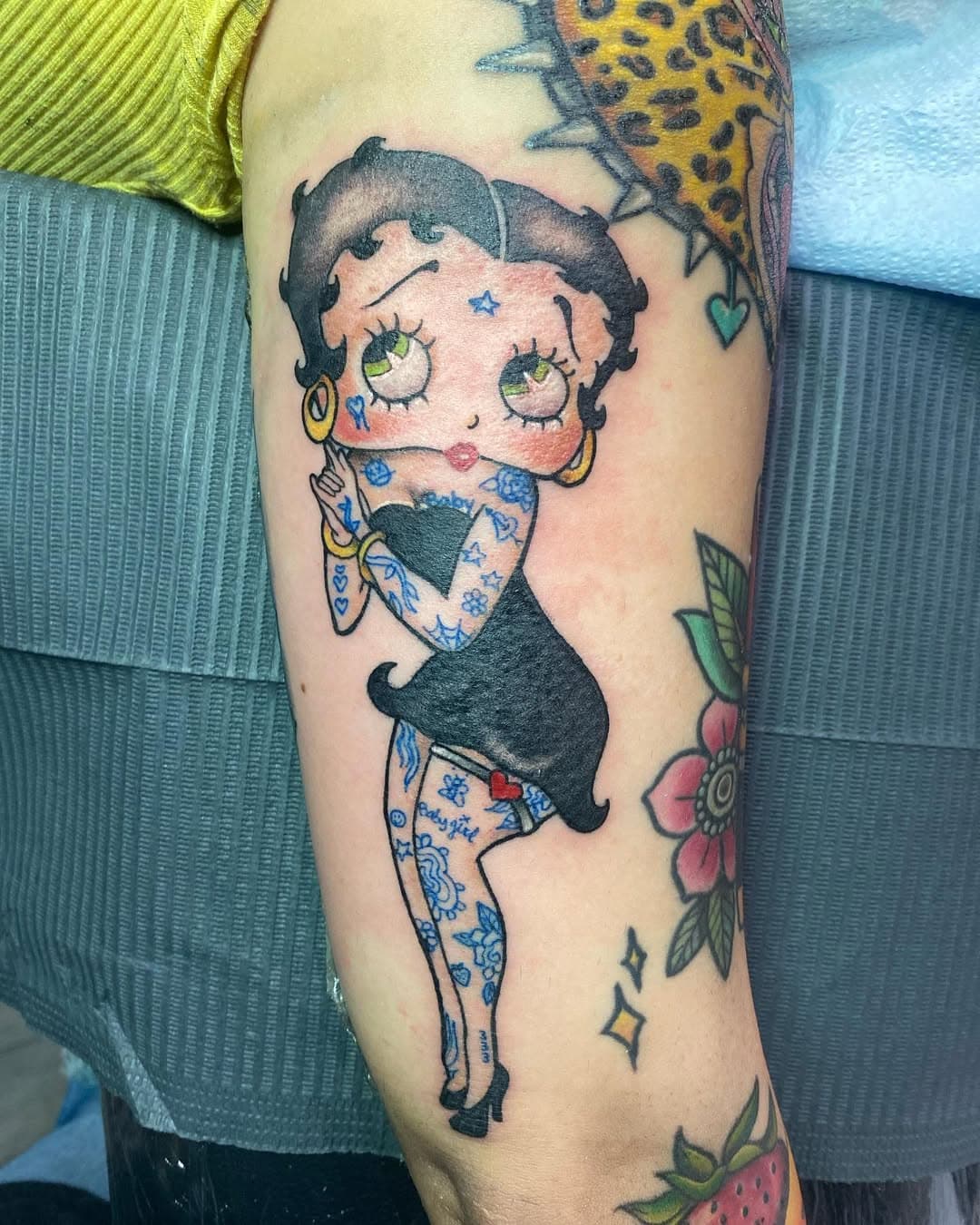 @jawsbott #bettybooptattoo #bettybooptattooed 🤘🏻