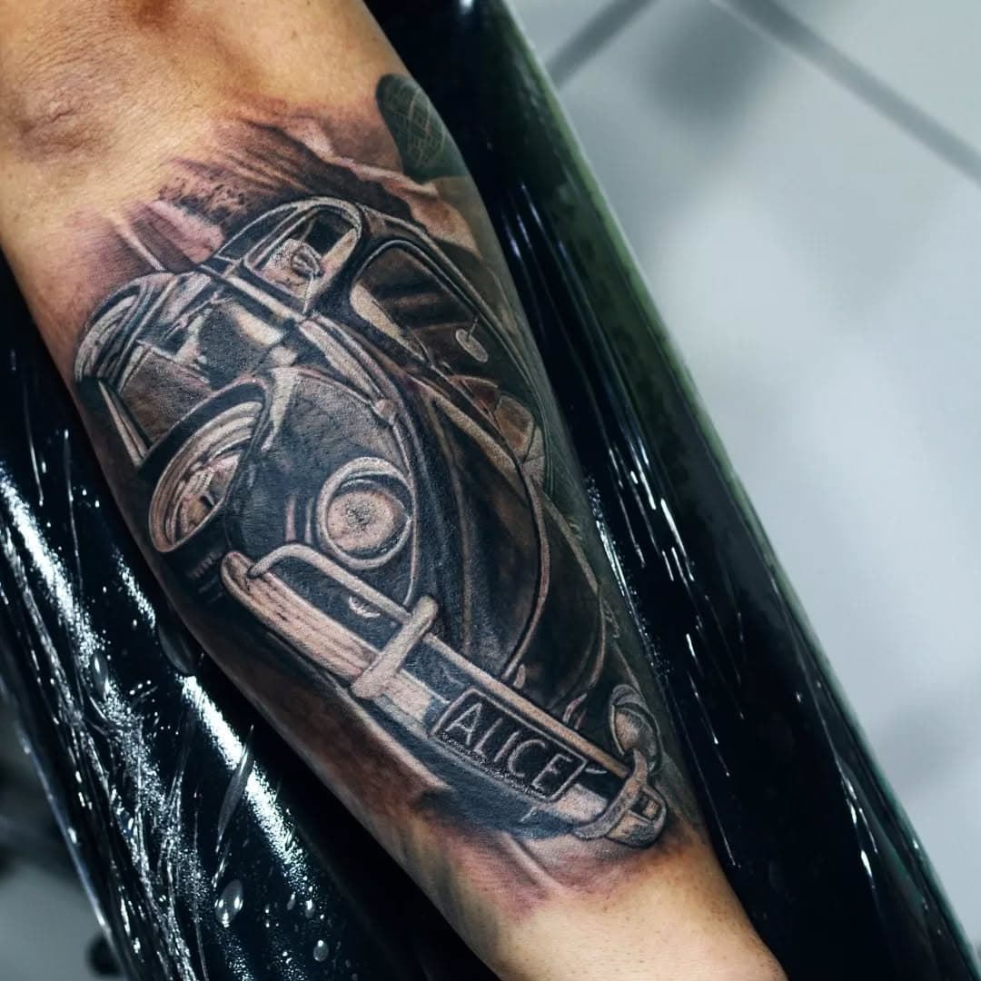 Muito obrigado mais uma vez  @luizalvesdasilvaf 👊🏻

Orçamentos/agendamentos
 📲  Whats 989467449

 ⚓Studio privado⚓
 

#fusca #fucabala #fusca #vw #balão #carrapeta  #tattooartist #tattoolife #tattooartwork #blackingrey #blackandgray #linhas #jottaatattooart  #arte #mickysharpz #ilovemyjob #abcpaulista #santoandre  #sp