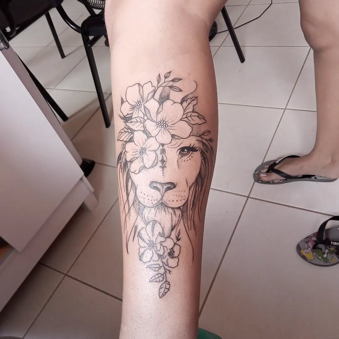 Tatuagem feita por @ricardo13tattoo na querida Karol, muito grato pela confiança e preferência!
.
.
.
.
.
.
.