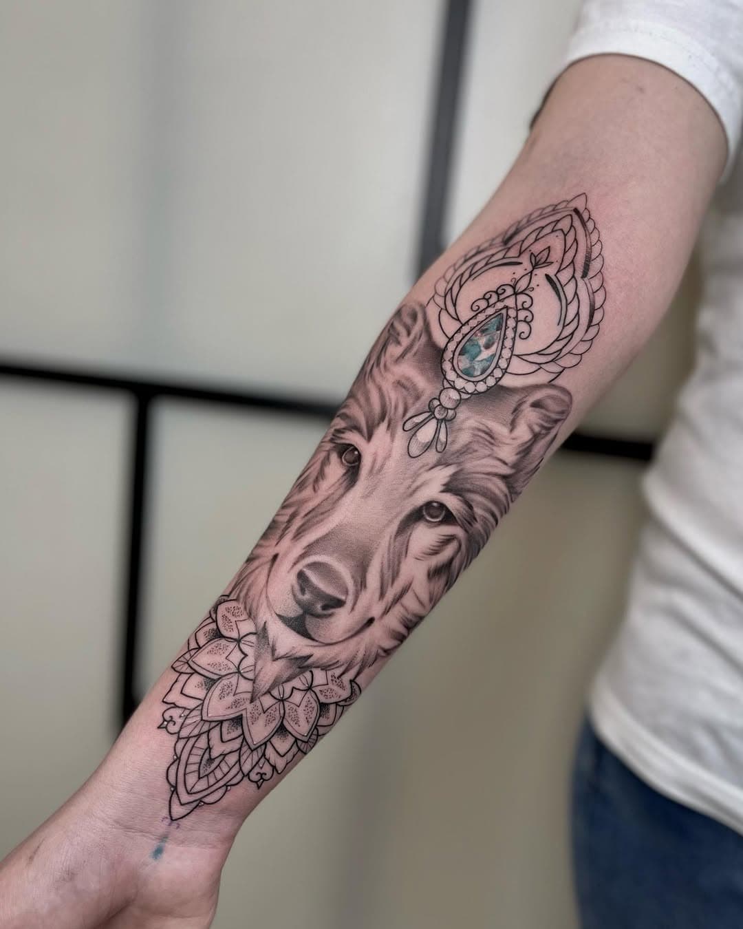 BERLIN ✨ book your appointment here @blackcattattooberlin 
.

.

____
#inkedlife #tattooculture #inked 
#tattoosociety #tattoocollector #inkedup #tattooedpeople
#skinart #tattoolover #blackandgreytattoos
#supportgoodtattooing #inklife #blackandgreytattoo 
#onginksociety #inkaddict #besttattoos #tattoos
#support_good_tattooing #tattoocommunity #skinartmag
#tattooedcommunity #tattooed #tattooart #bng #mandalatattoo #linework #lineworktattoo