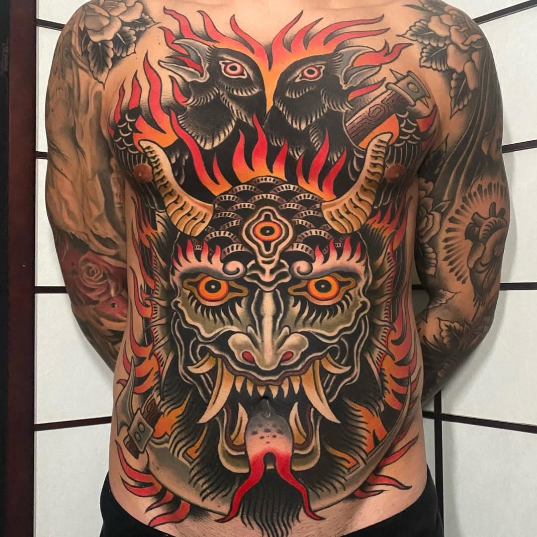 Otro proyecto terminado en @onebullet_tattoostudio 
Muchas gracias como siempre @richarson.rr por tu plena confianza y por ser tan guerrero🙌🏼
•
•
•
•
•
#frontpiecetattoo #traditionaltattoo #tradtattoo #demontattoo #colortattoo #tradworkerssubmission #tattoo #grancanariatattoo #laspalmastattoo #playadelinglestattoo #onebullet_tattoostudio #maspalomastattoo #inked #brightandboldtattoo #boldtattoo #tattooartwork #tattoolife #tattooculture #tattoomag #leolauro #leolaurotattoo