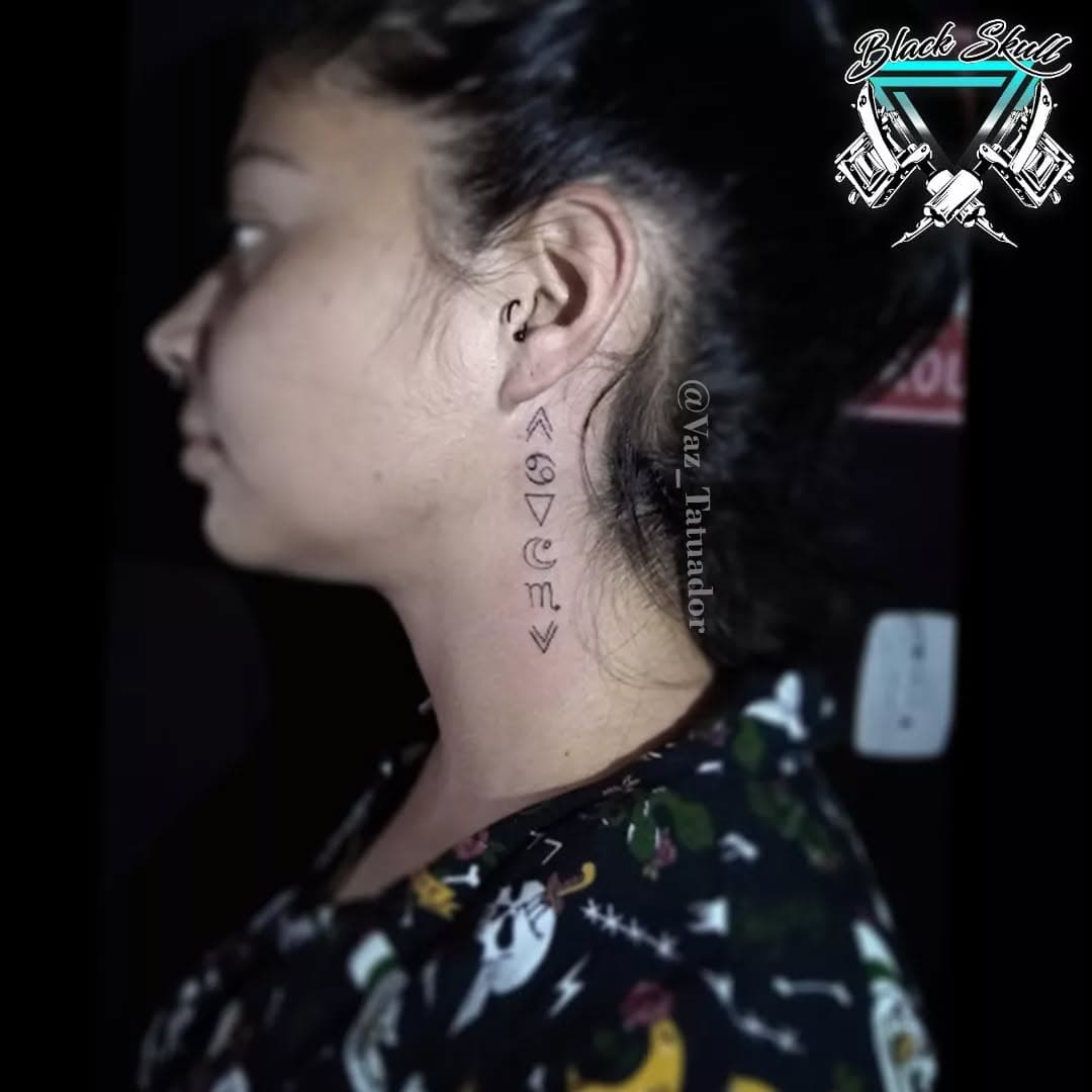 Modo Astral ON!
Orçamentos via whatsapp
LINK NA BIO 👇🥰
@black_skull_tattoo 

.

.

.
________________________________________________________________________________________________________

#symbol #symboltattoo #luna #moon #lua #signodecancer #escorpião #sorocaba #tatuagem #estudio #tatuagemsorocaba #simbolo #astral #astros #art #sorocabatattoo