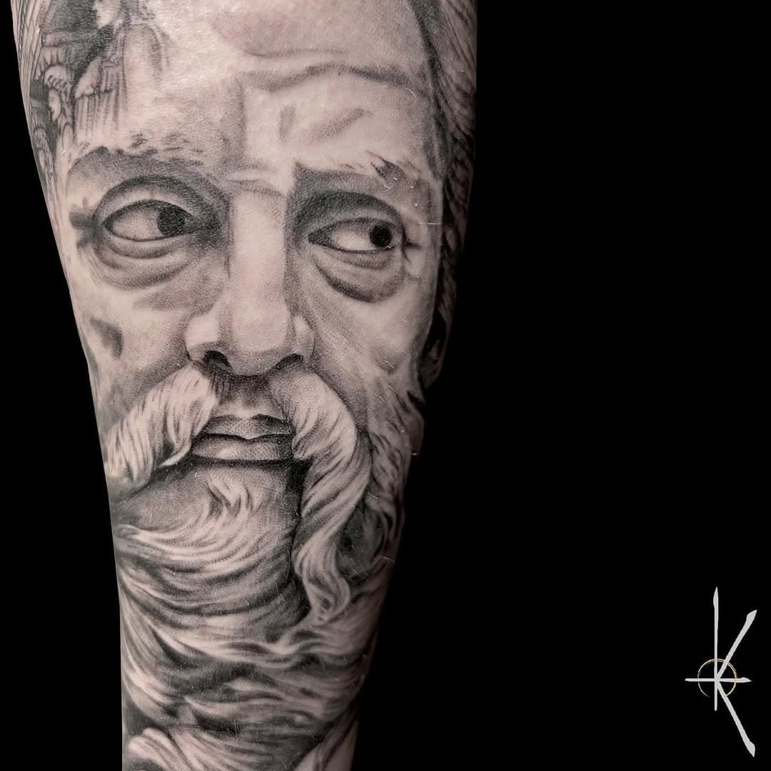 Tattoo by @kikotattoos ✨
.
.
.
.
#poseidone #poseidon #realism #killerinktattoo #realismtattoo #france #annecytattoo #tattoo #art #ink #bodyart #realisticart #inkedboy #portrait #tattooed #blacktattoo
#quality #bg #tattoofrance #inked #artistic #tattoos #passion #planetattoo #master #ink