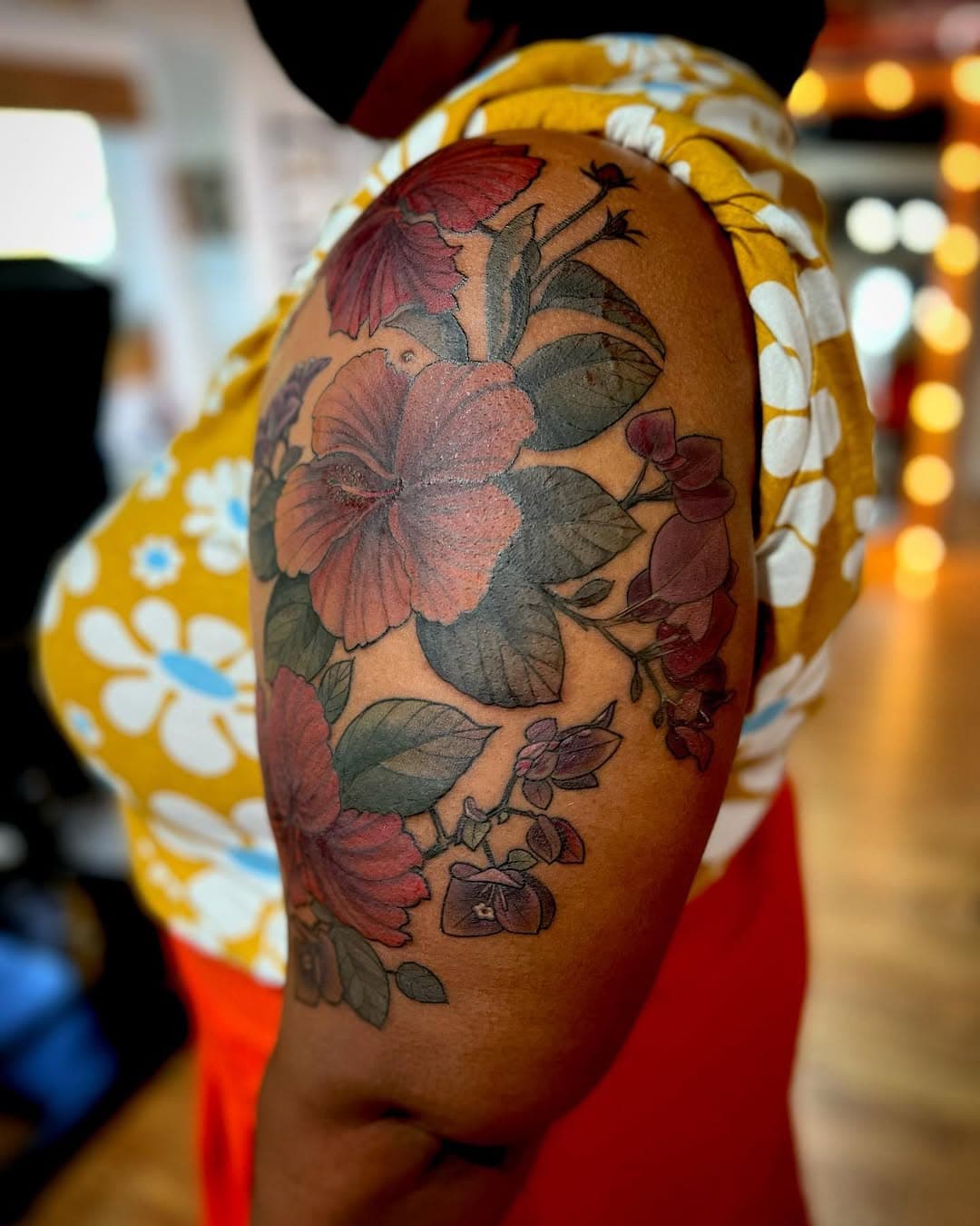 Got to finish this half sleeve of hibiscus and bougainvillea today. Thank you Alexia! It’s been awesome working with you. @wonderlandpdx