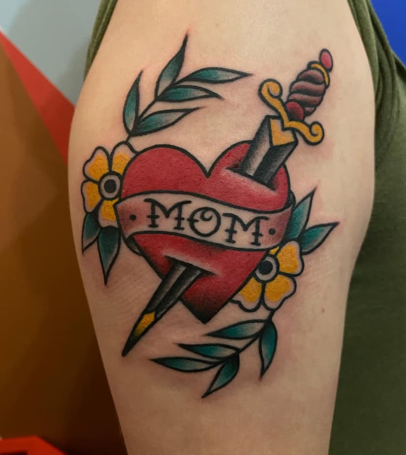 A true classic for a beautiful friend I hadn’t gotten around to posting. I gotta get more active on this dang old Instagram account! Thanks for looking ❤️
 
#traditionaltattoo #traditionaltattooflash #momtattoo #nyctattoo #nyctattooartist #memorialtattoo #queertattooartist #qttr