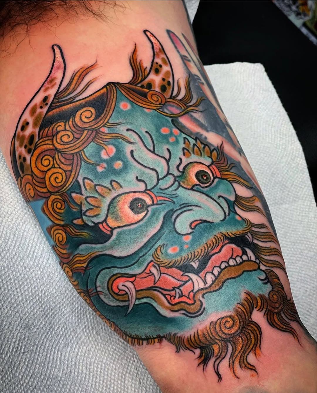 Check out this Oni/Hanya tattoo by @markvannesstattoo ! To book your apptointment contact Mark directly!