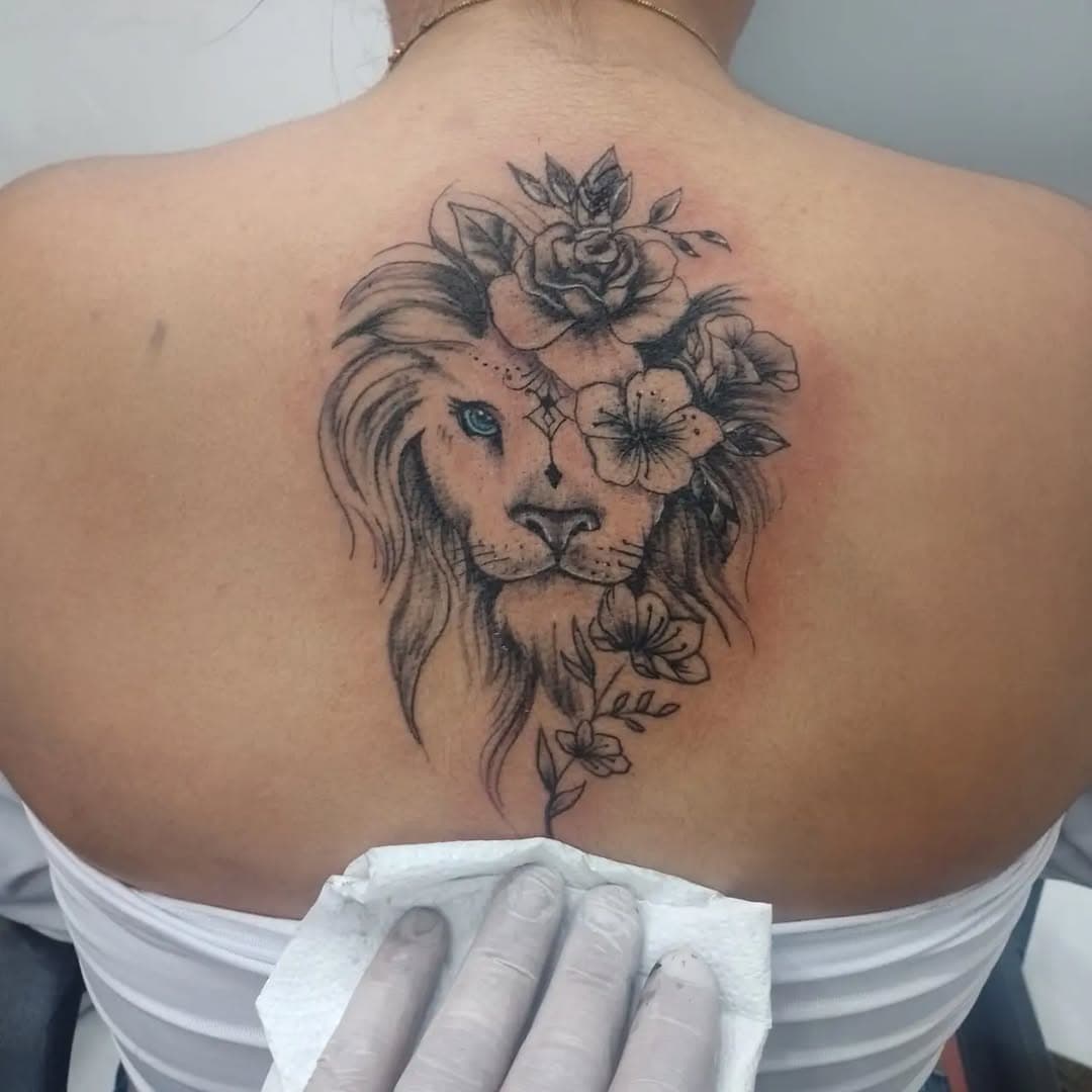 Tattoo feita pelo nosso tatuador 
@joelson_tattoo 

Body Art Studio
Rua Rui Barbosa 104 centro, Campina Grande-PB. por trás do colégio das Damas

Agendamentos via direct ou direto com nossos tatuadores

(83) 998037659
@diegoxicopreto 

(83) 988527876
@joelson_tattoo