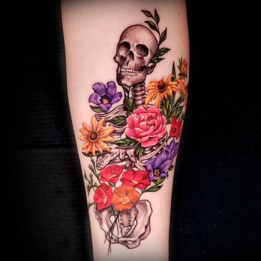 Here are some stills of this skeleton floral tattoo
To get something similar just email me at erikespinozatattoo@hotmail.com

#dfwtattoos #dfwtattoo #dfwtattooartist #dallastattoo #dallastattoos
#dallastattooartist #texastattoo #texastattoos #texastattooartist #dallastattoo #texasink #floraltattoo #forearmtattoo #floraltattoo #rosetattoo #skeletontatoo #growthtattoo