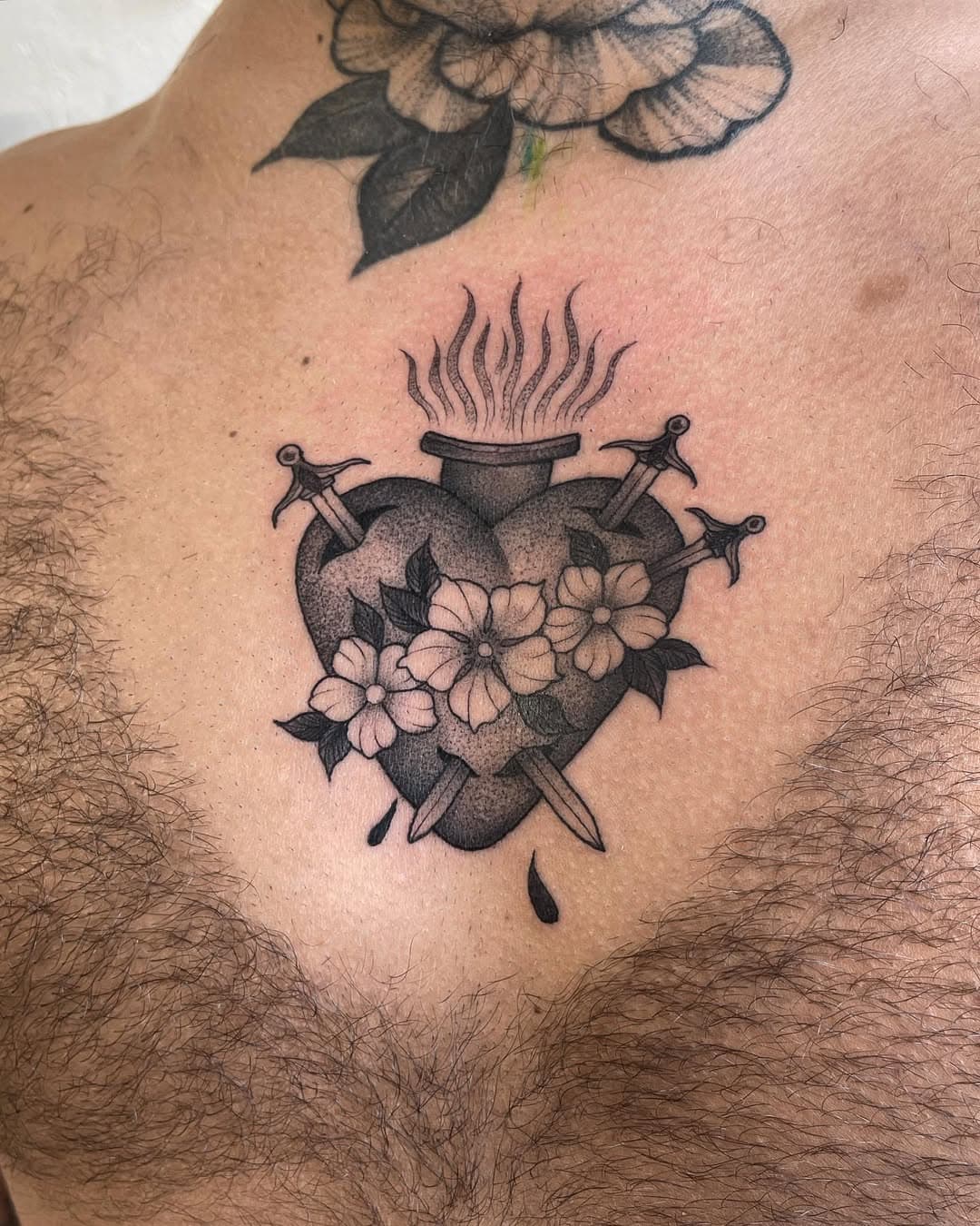 Sacred heart piece from today! Thank you so much @elliottjacque.tone.mcr you sat amazing for this chest piece! 🤍✨