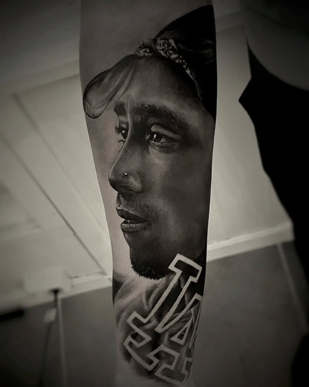 #2pac #2pacshakur #blackandgreytattoo #emallatattoosupply #emallatattoo #emallatattooequipment #inkedmag #instagood #tattooistartmag #tattooedbodyart #wowtattoo #higheelandice #northerntattoomsj #myworldofink #inkjecta