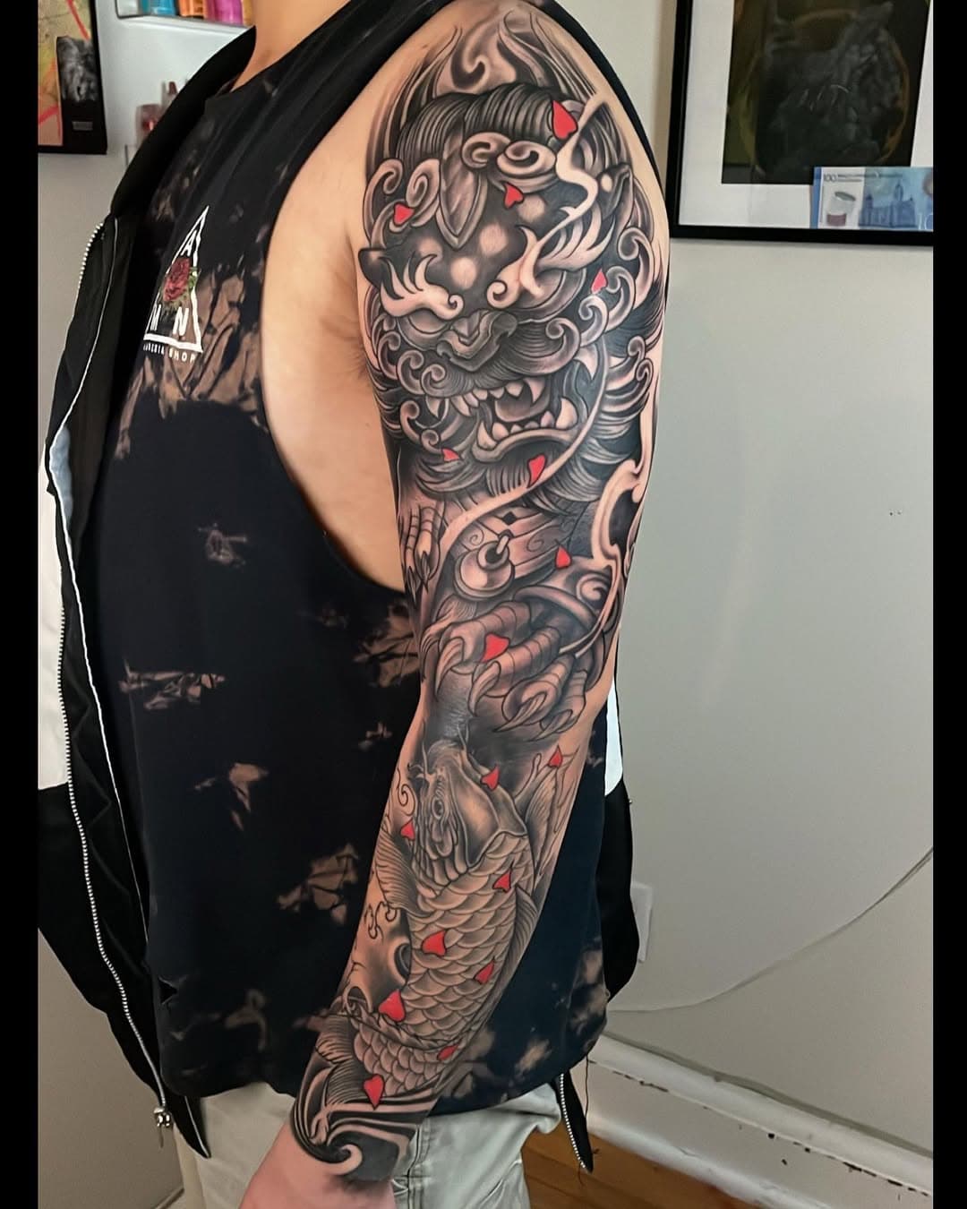 Full sleeve done!🦁
Thanks for everything!🙌🏻🔥
.
.
.
.
#tattoo #tattooartist #toronto 
#canada #dynamicink #fullsleeve 
#japanesetattoo #dynamicblack 
#cheyennetattooequipment