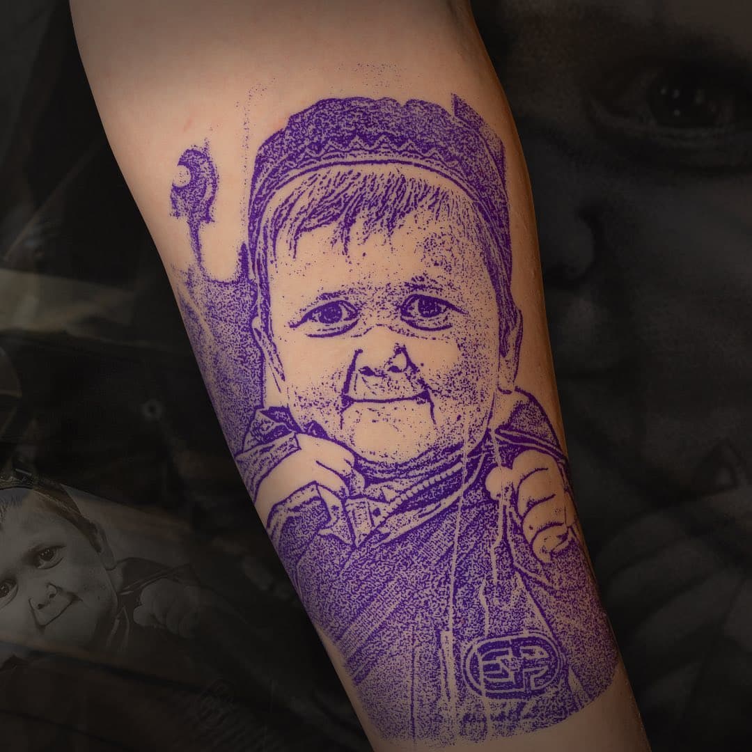 👦🏼 HASBULLA MAGOMEDOV 👦🏼

👉🏼 Desliza para ver el vídeo! 

🙏🏻 Muchas gracias a mi cliente Ricardo, por dejarme plasmar este Retrato de Hasbullah! 

•Hecho en: 📍@Hall_of_ink_📍

•Productos:

➡️ @aloetattoo 🍃
➡️ @versuscartridge 💉
➡️ @balm_tattoo ⚗
➡️ @hornetarttattoosupply 🍯
➡️ @radiantcolorsink 🌅

#hasbulla #hasbullah #hasbullamagomedov #RealismTattoo #Realism #Photography #Tattoo #GranadaTattoo #RadiantColorsInk #RadiantColorsCrew #RadiantColorsEurope